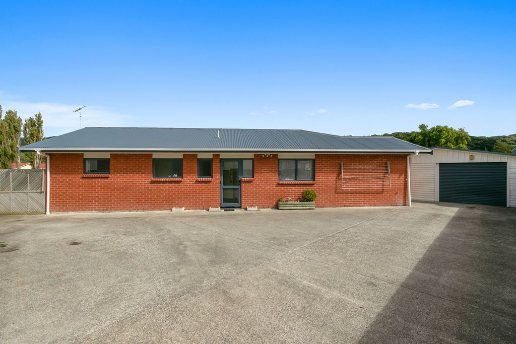 20A Dunn Street, Wainuiomata, Lower Hutt City
