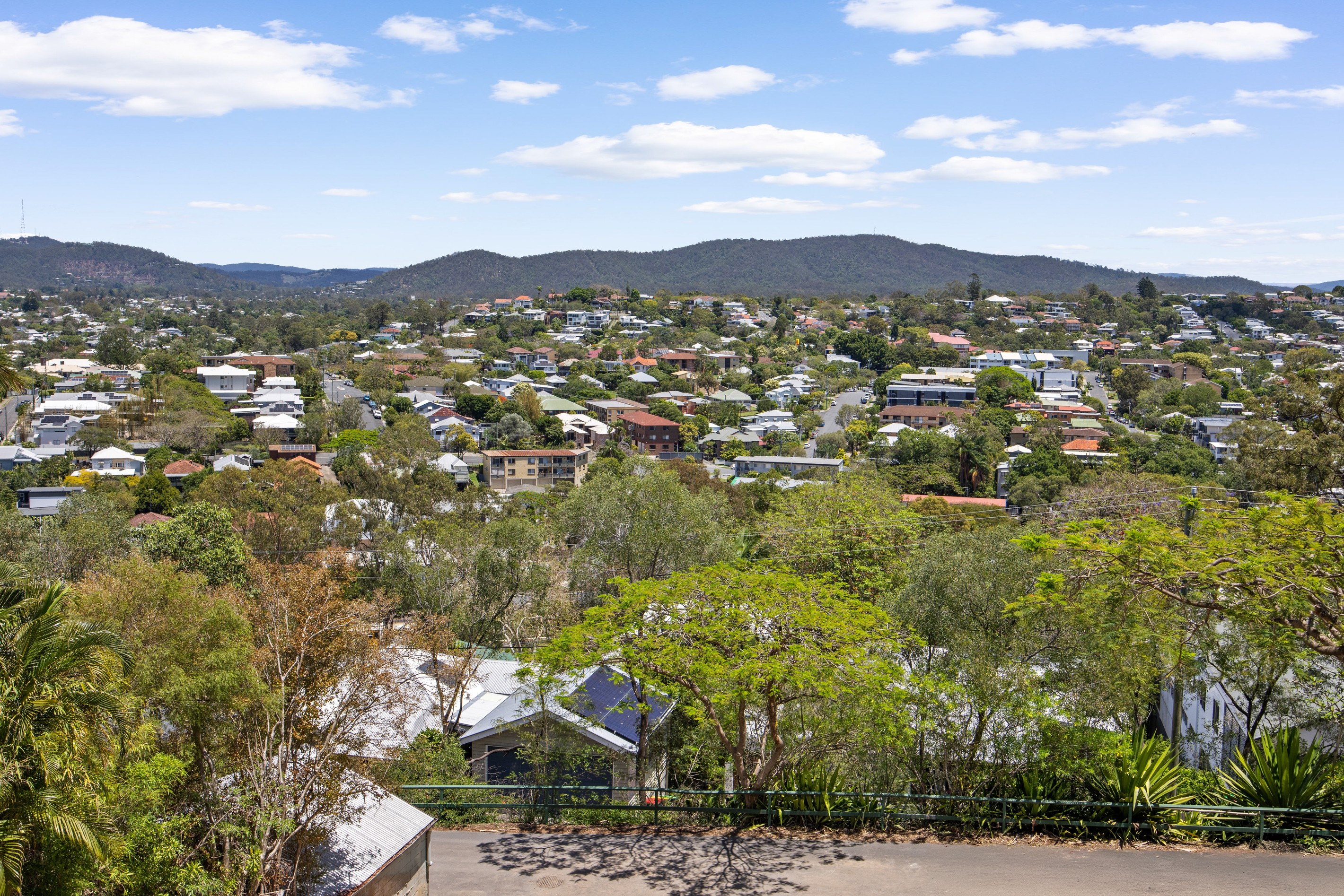 29 Lansdowne Street, Newmarket, QLD 4051