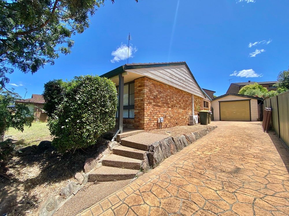 7 Goroka Street, Glenfield, NSW 2167