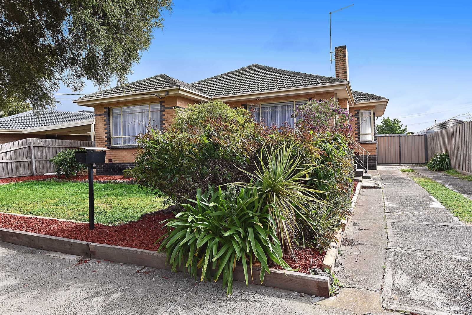 8 Fawkner Street — photo from Ray White Sunbury