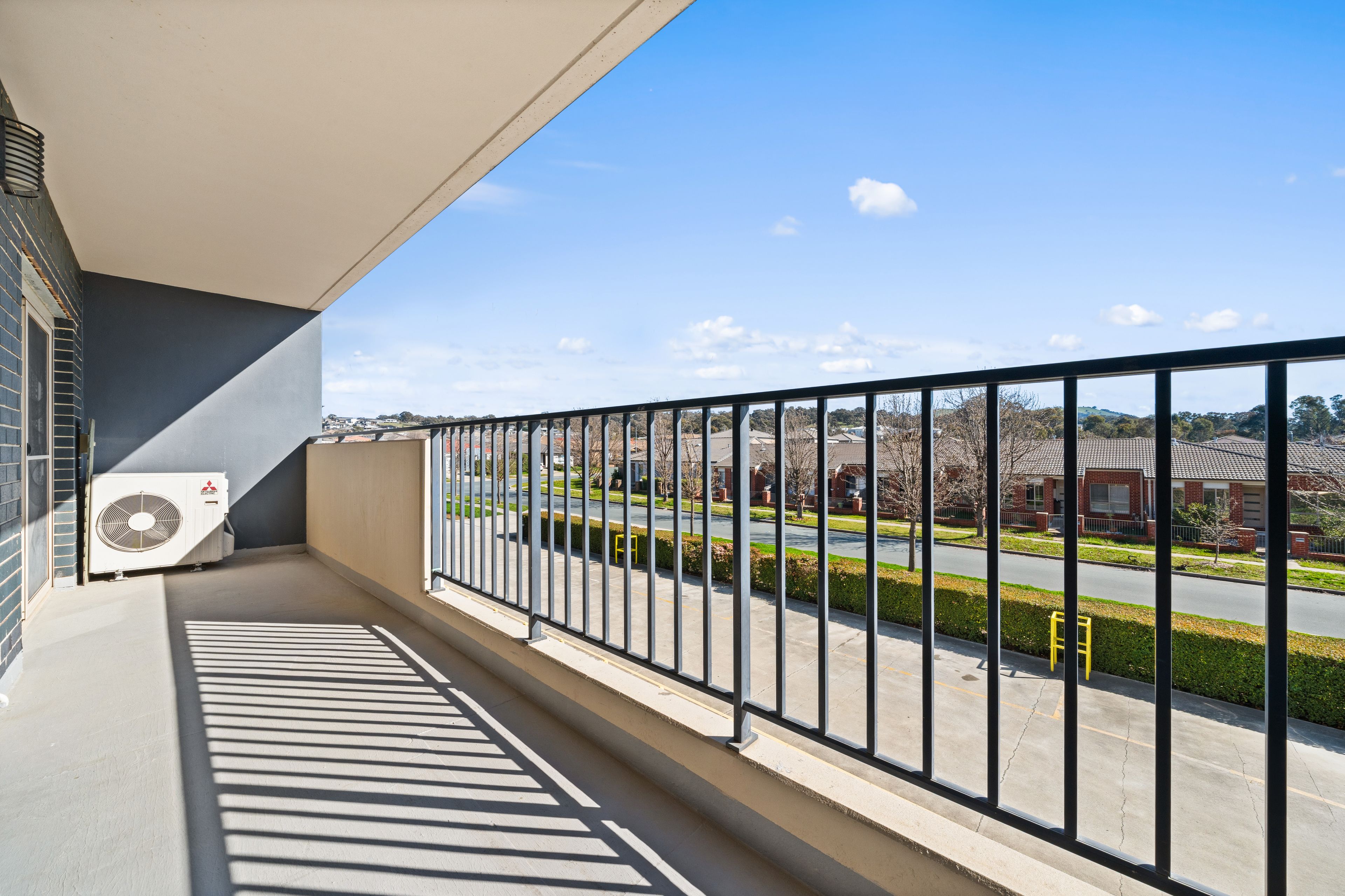 28/16 David Miller Crescent — photo 11 of 14