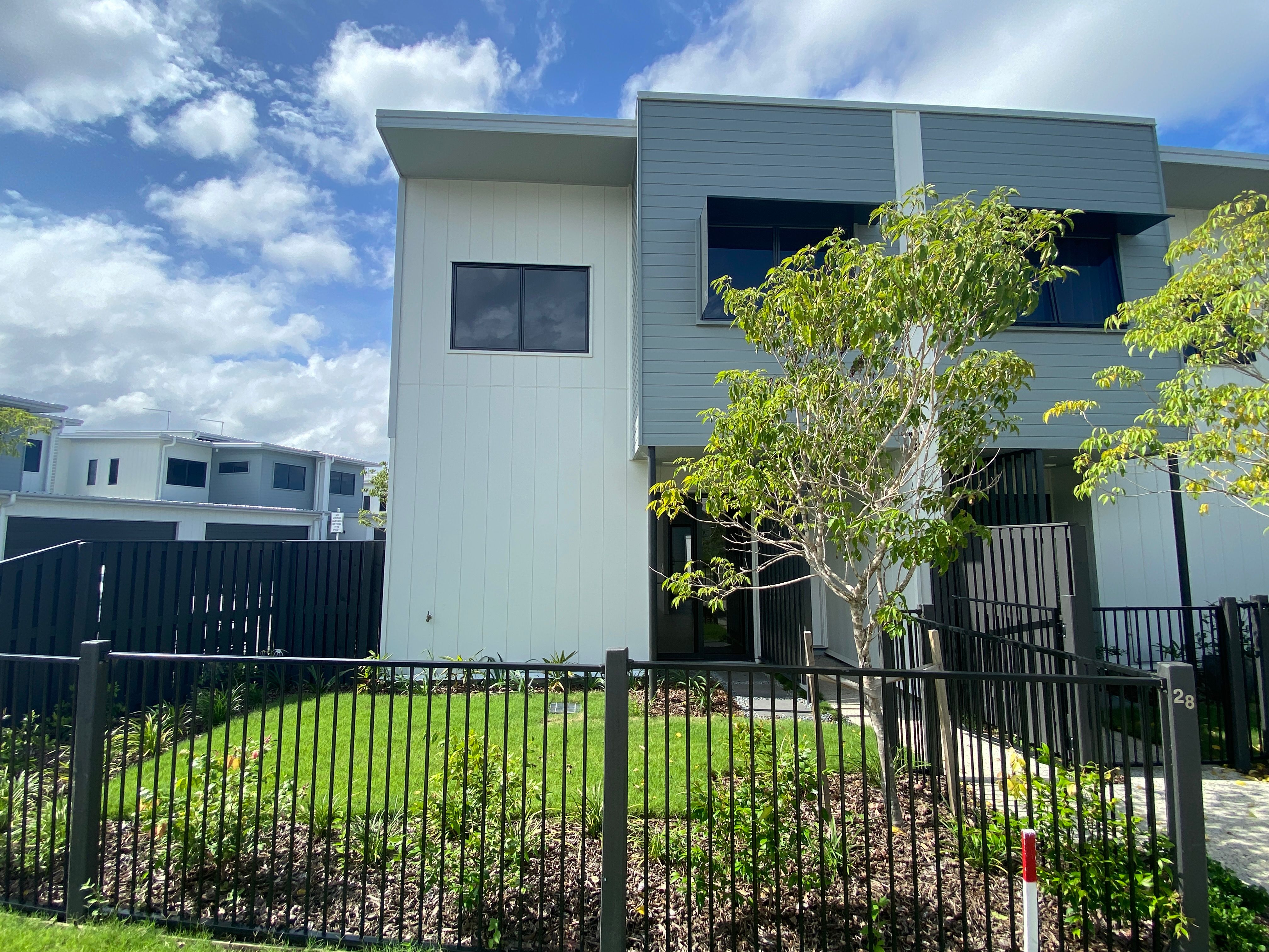 28/18 Foreshore Street, Coomera, QLD 4209