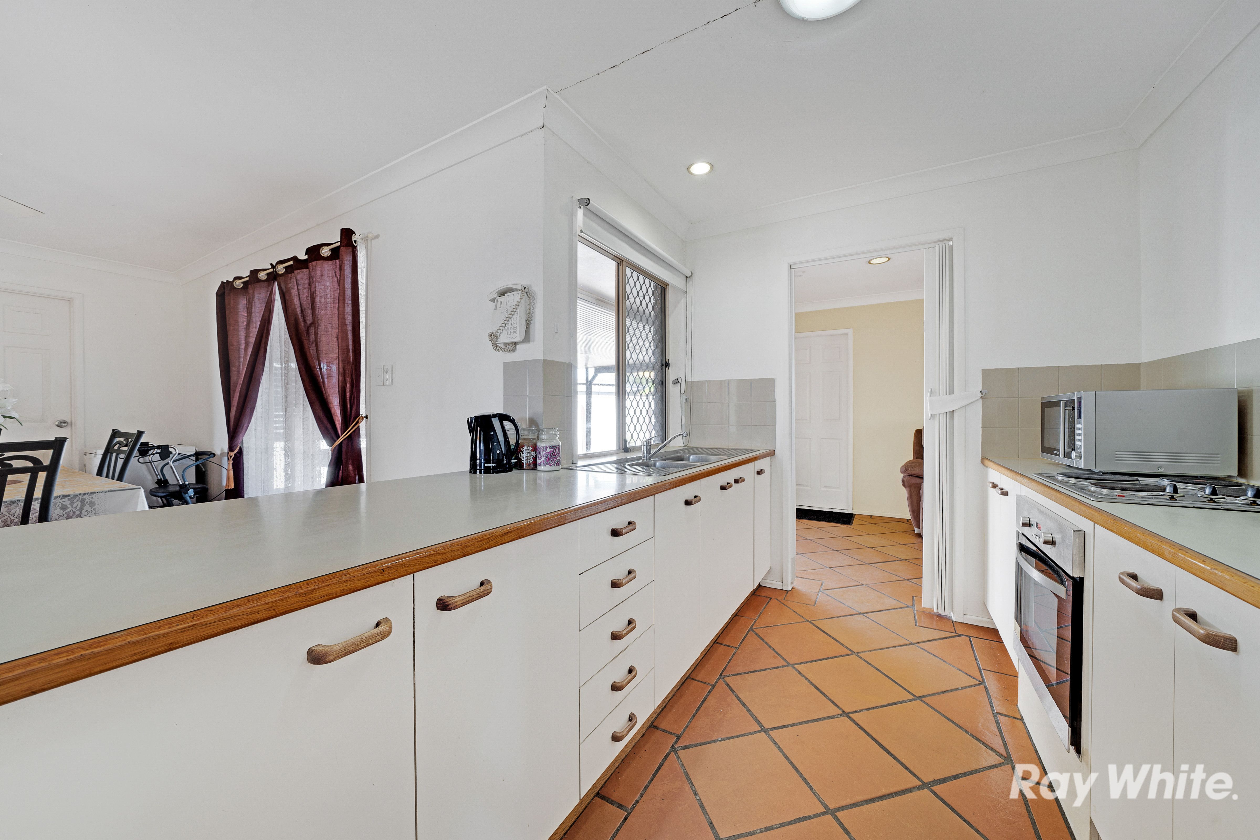 6 Melba Court, Crestmead, QLD 4132