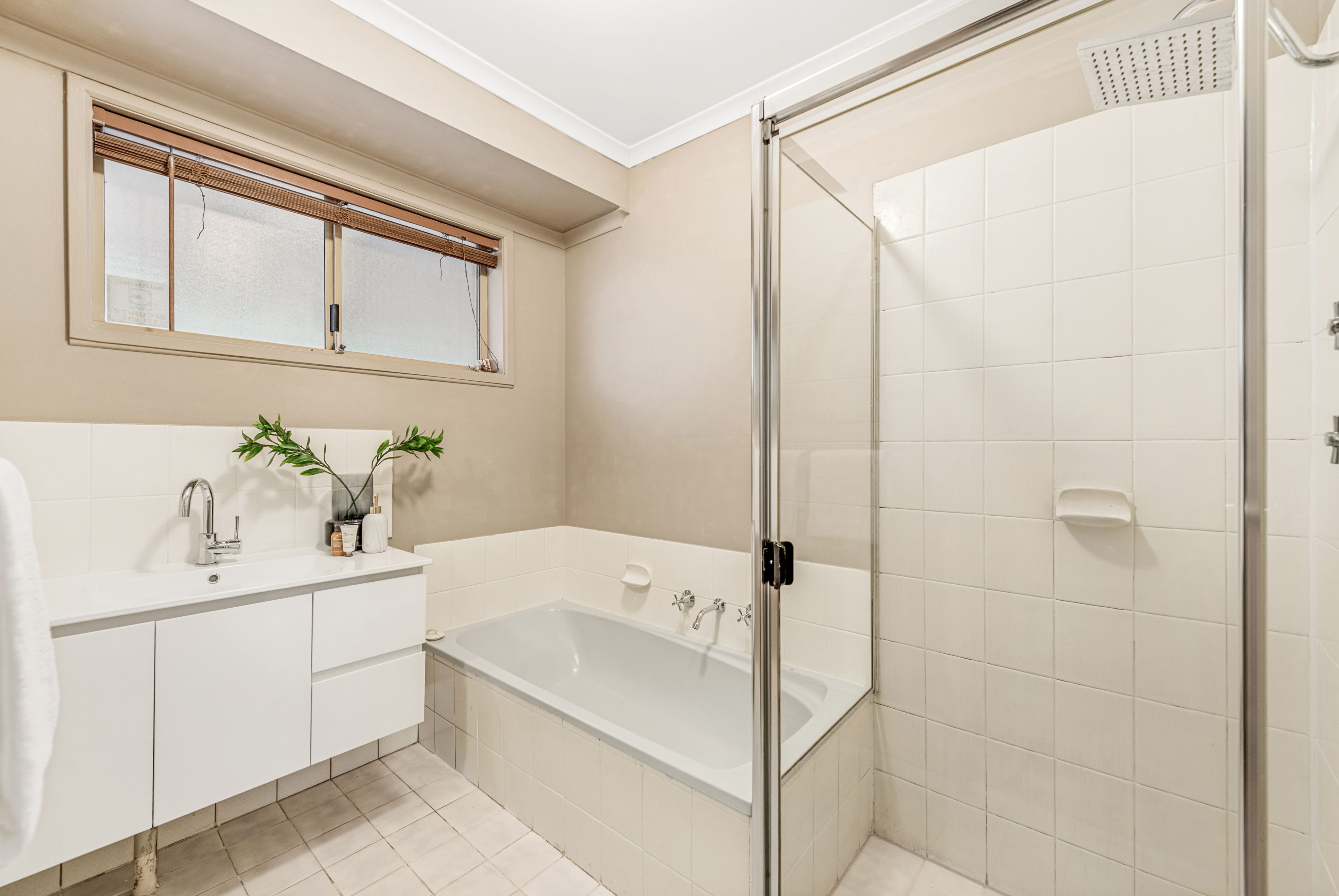 50 Sherebrooke Boulevard — photo 18 of 23