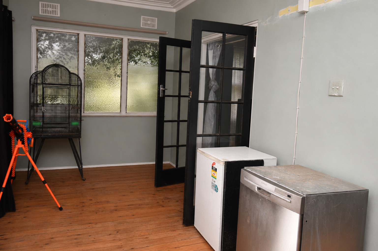 103 Simpson Street — photo 11 of 12