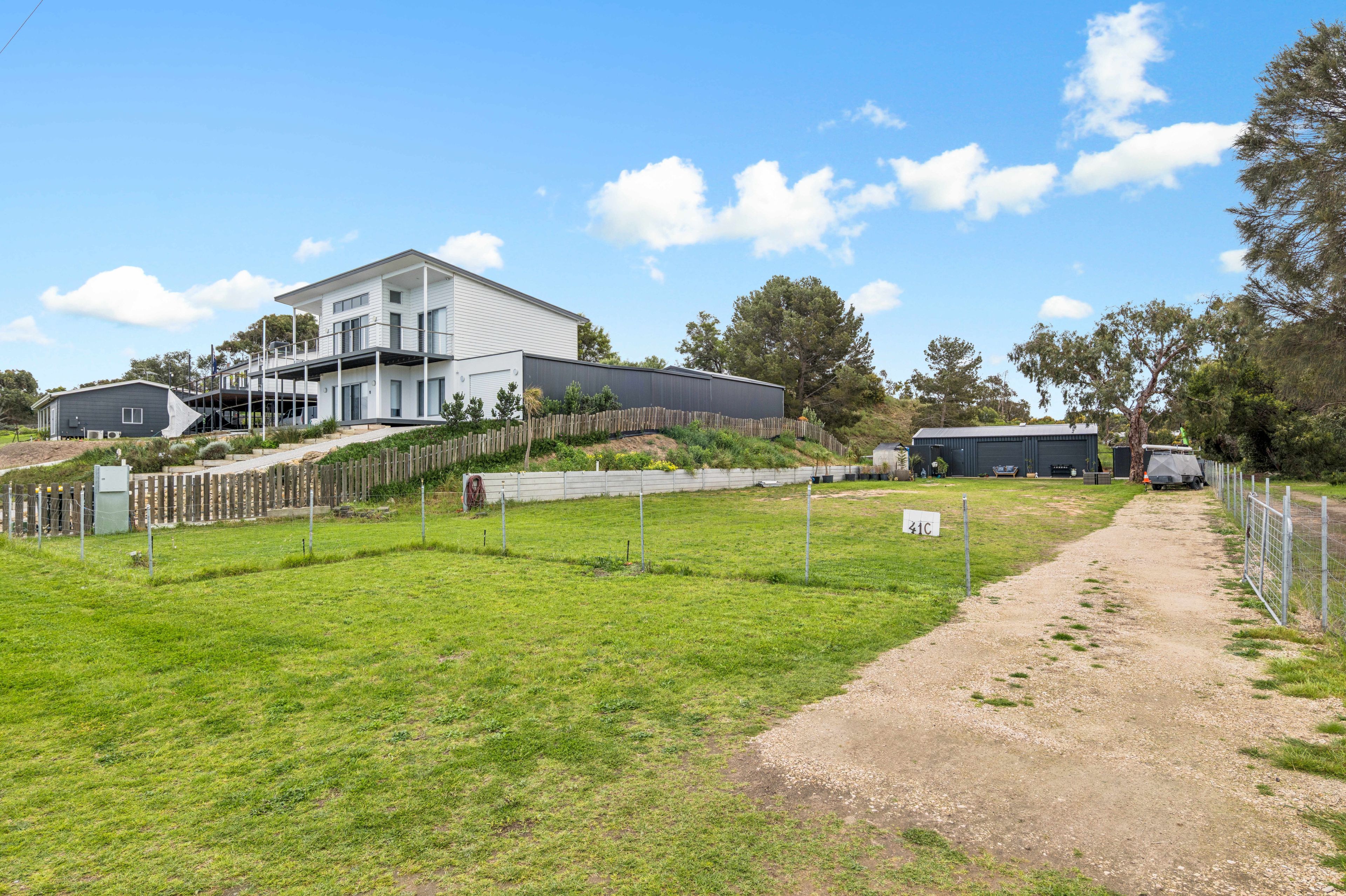 41C Alexandrina Drive — photo 12 of 16
