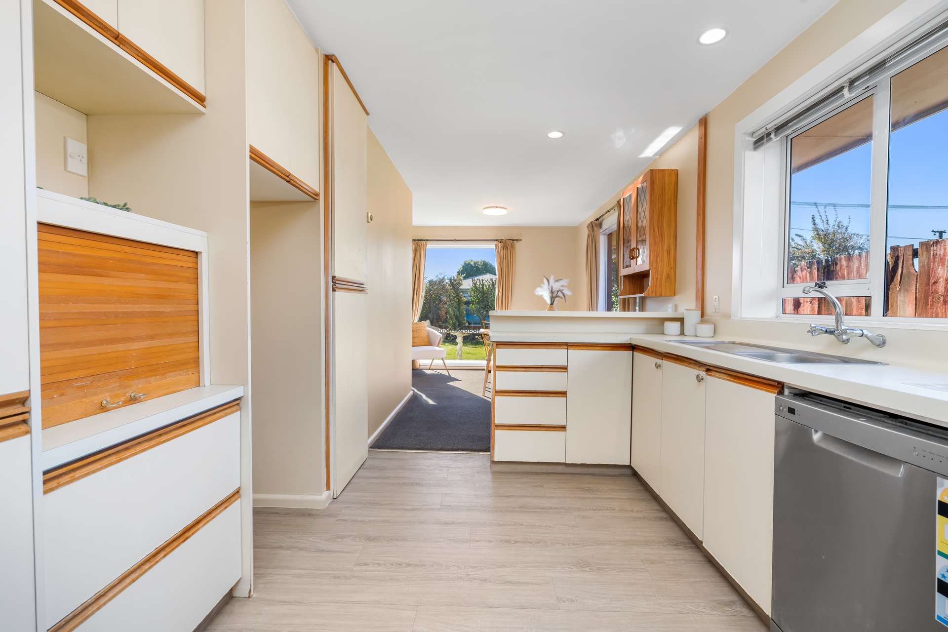 52 Mooray Avenue photo 9