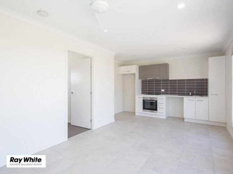 2/100 Lamington Street, Redbank Plains, QLD 4301