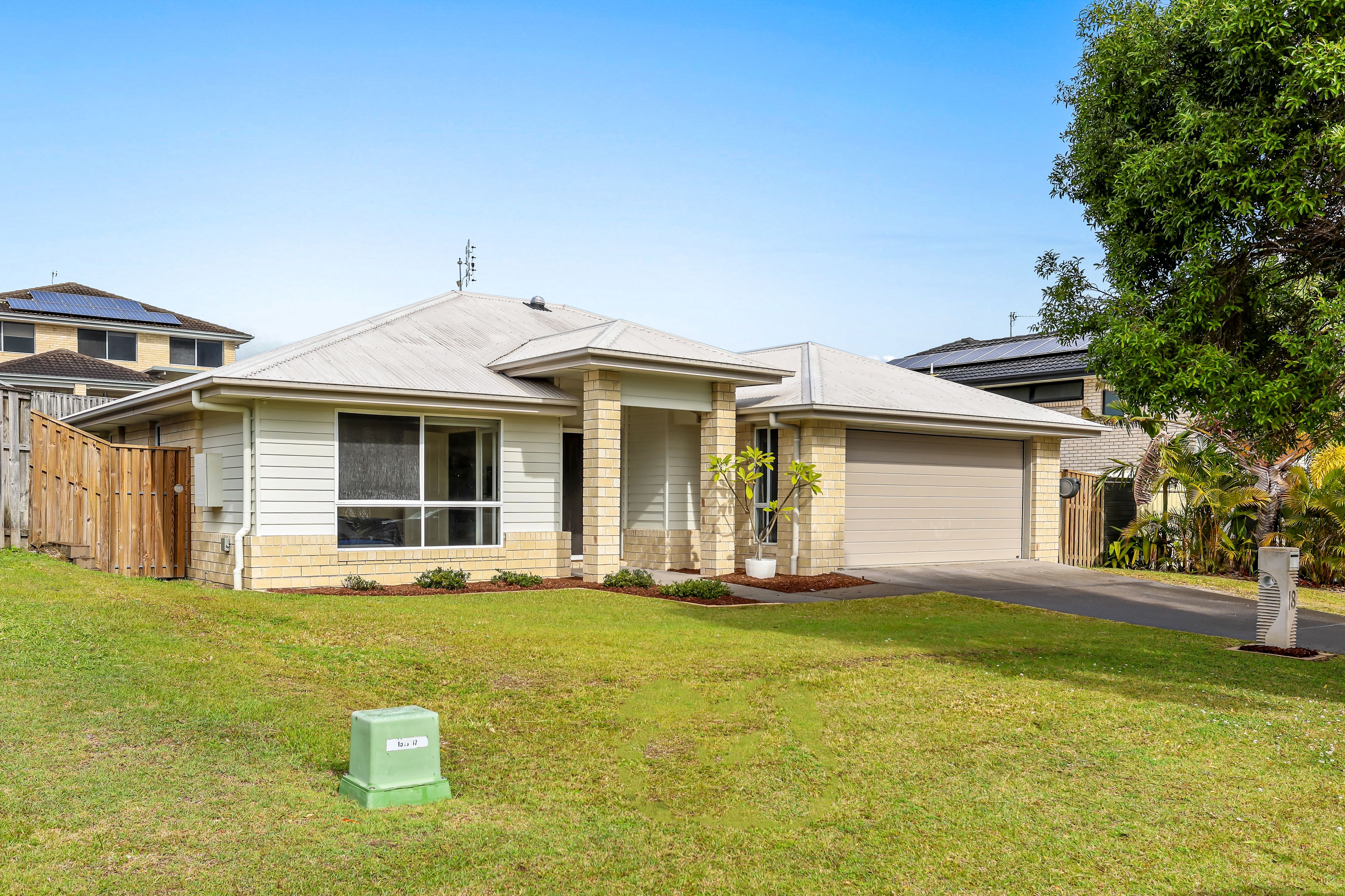 18 Willunga Street, Pacific Pines, QLD 4211