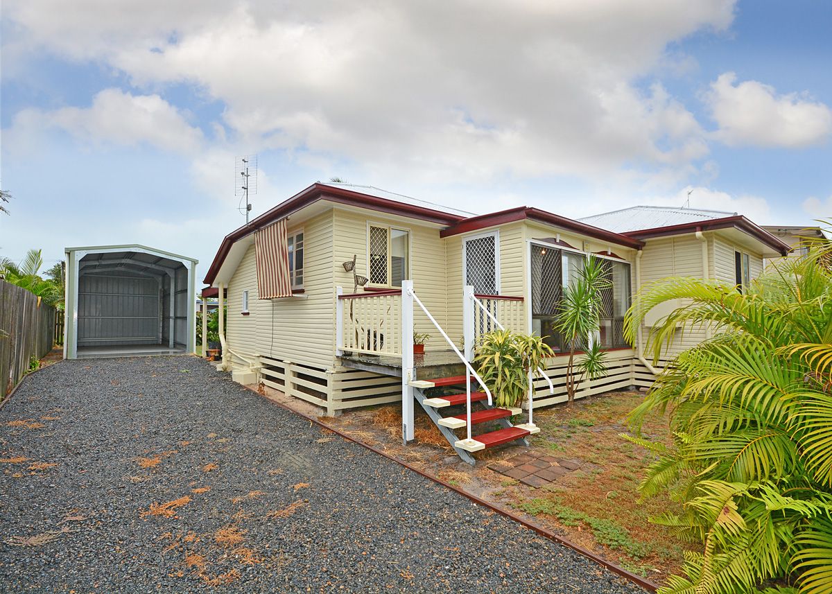 16 Shell Street, Urangan, QLD 4655