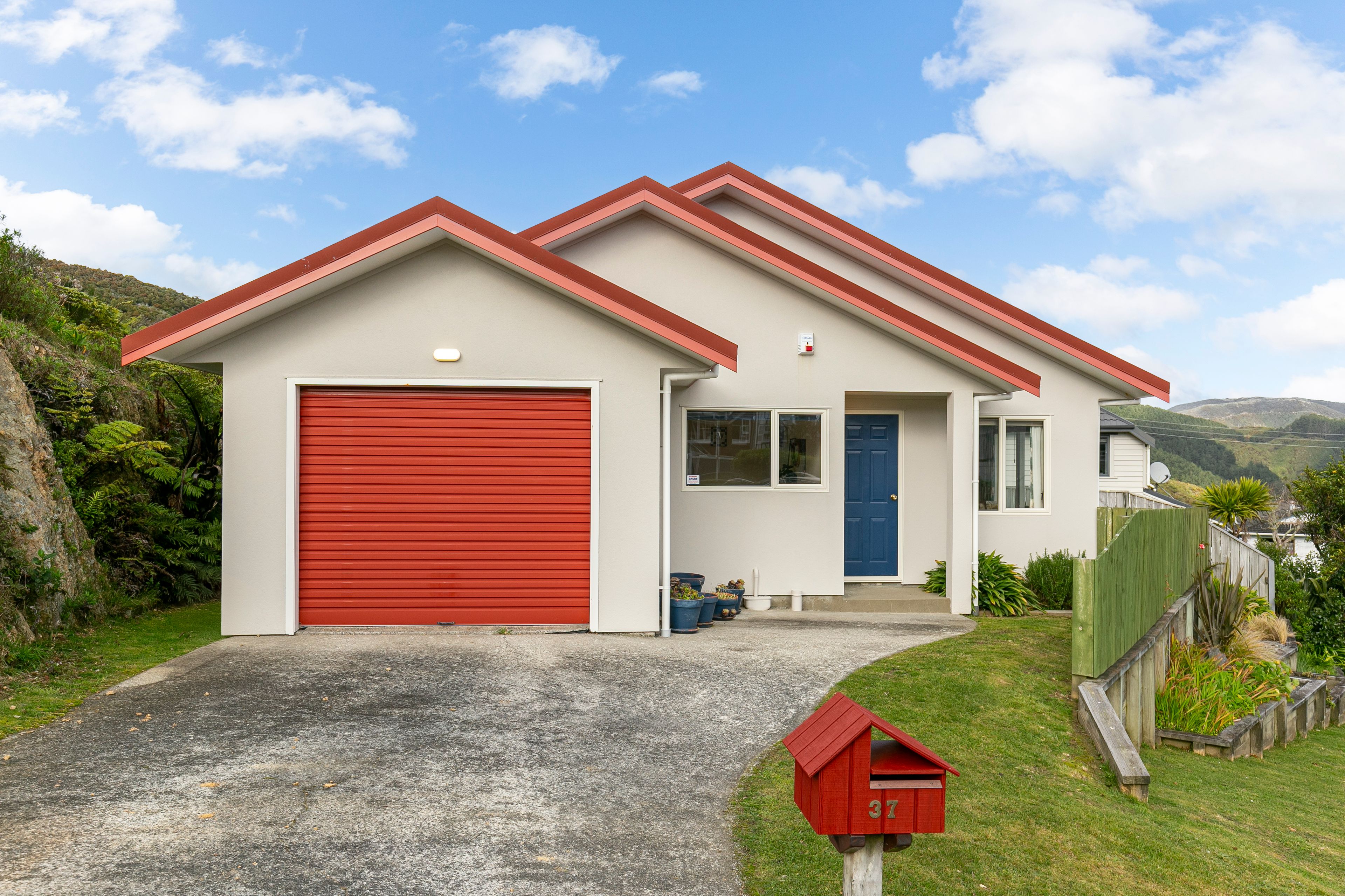 37 Parklands Drive, Karori, Wellington City