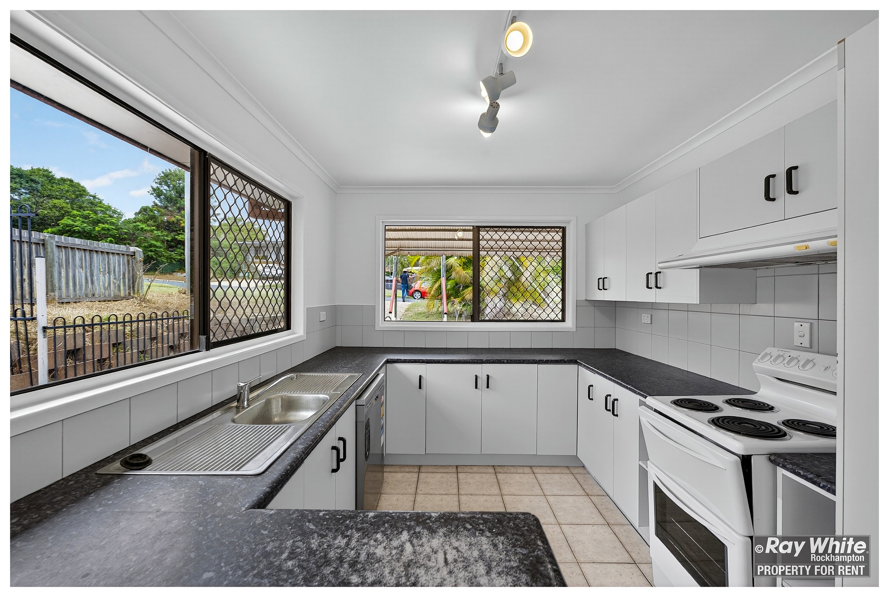 2 Reservoir Street, Gracemere, QLD 4702