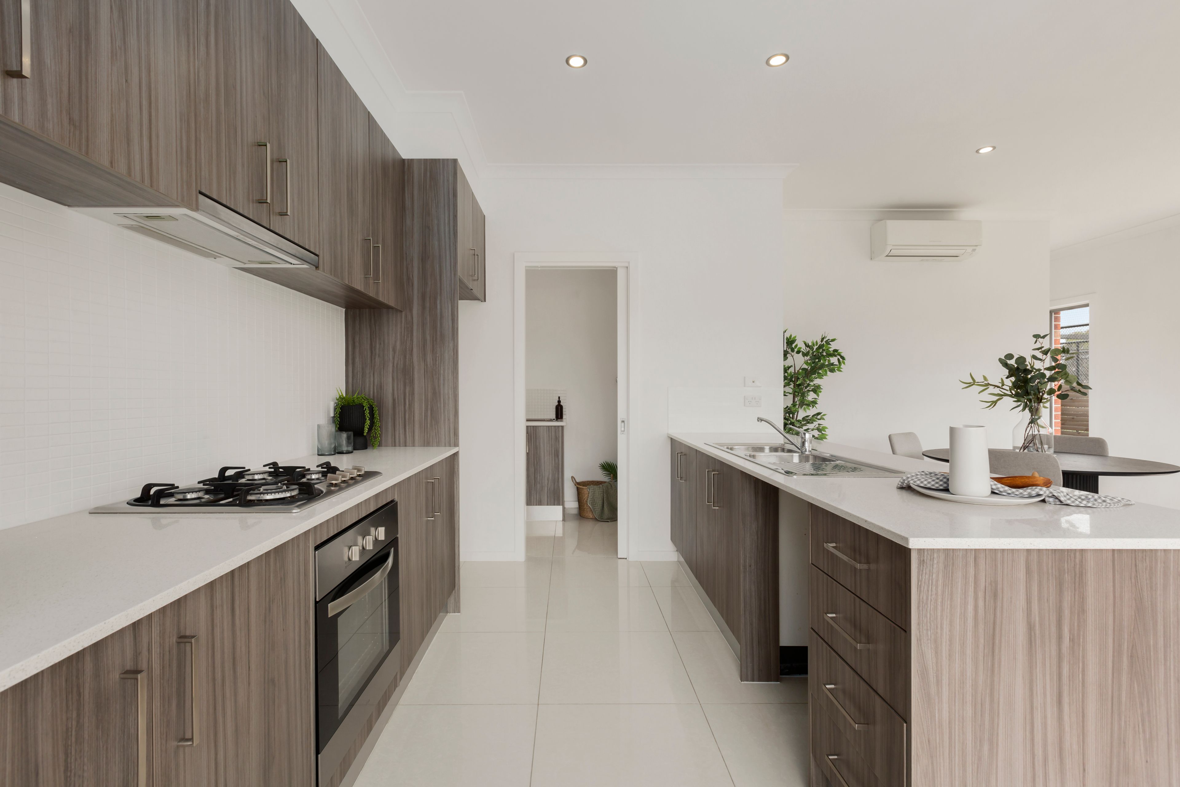 4/20 Painted Hills Road, Doreen, VIC 3754 Townhouse for Sale Ray