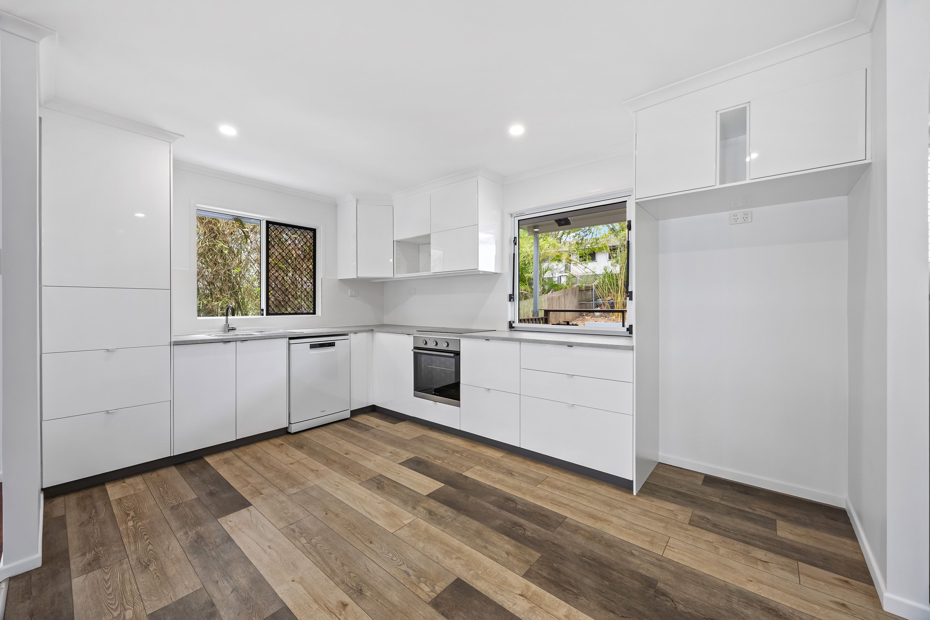 28 Charles Street — photo 4 of 22