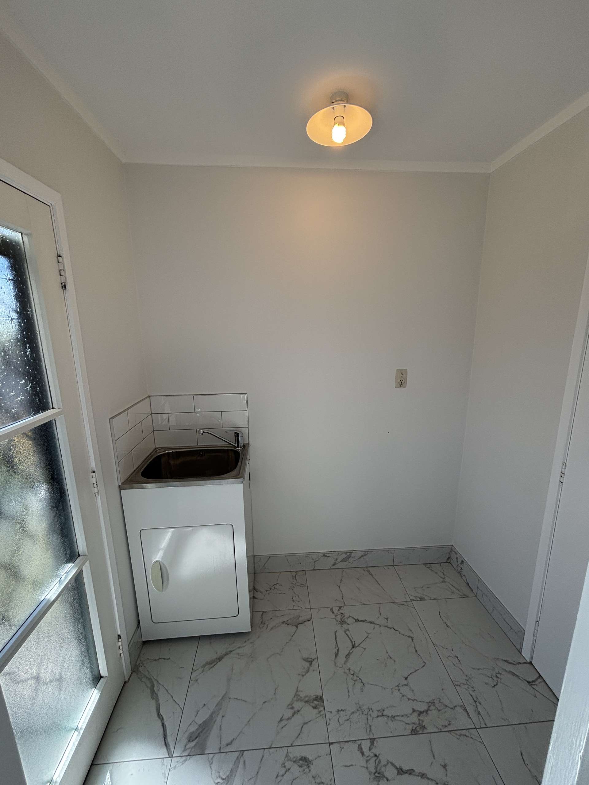 43A Cron Avenue photo 13