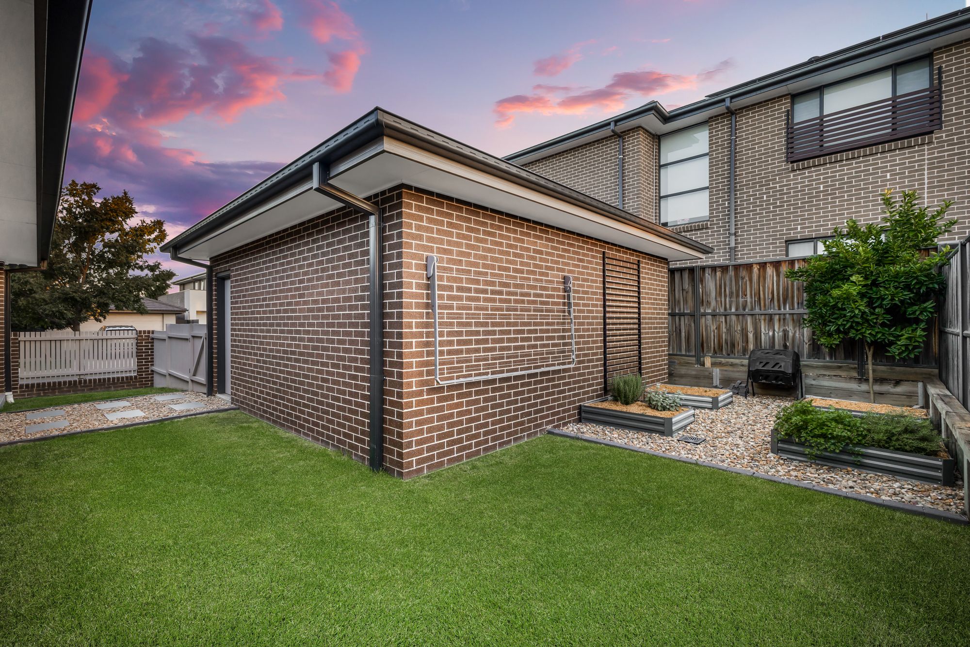 24 Sundowner Parkway — photo 14 of 16