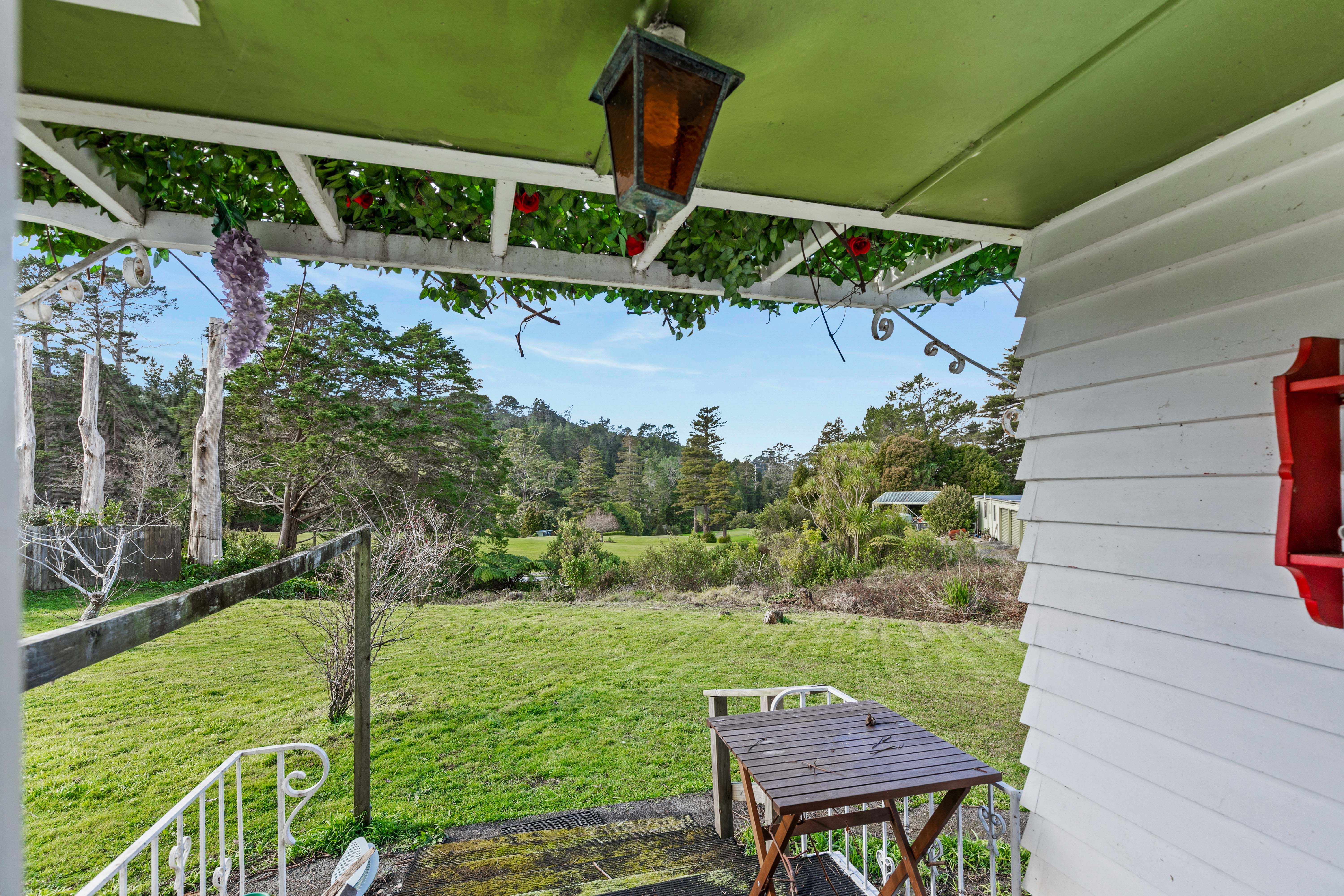 15 Knox Road, Swanson, Waitakere City