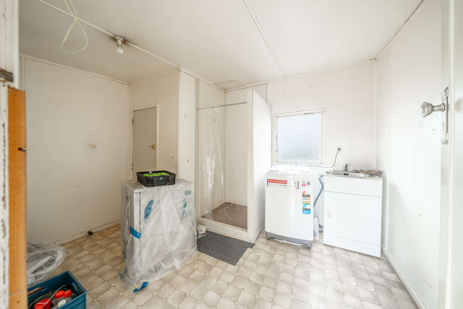 128 Elles Road photo 7