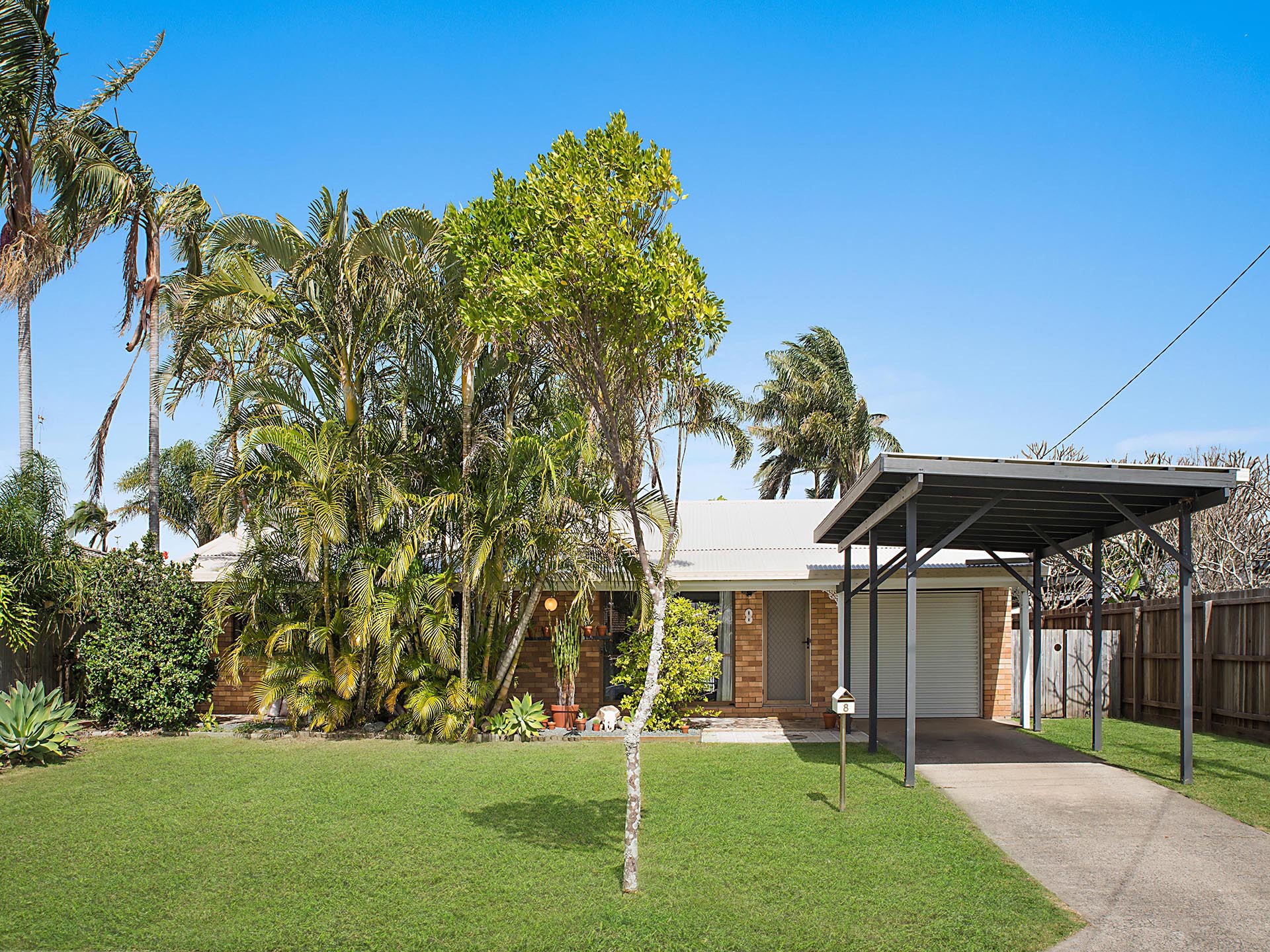 8 Ilaroo Crescent, Warana, QLD 4575