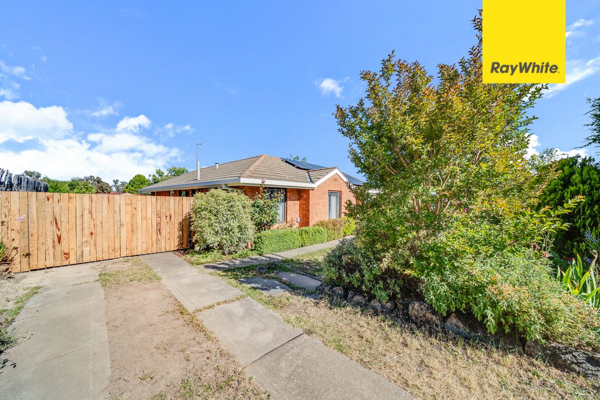 52 Ennor Crescent, Florey, ACT 2615