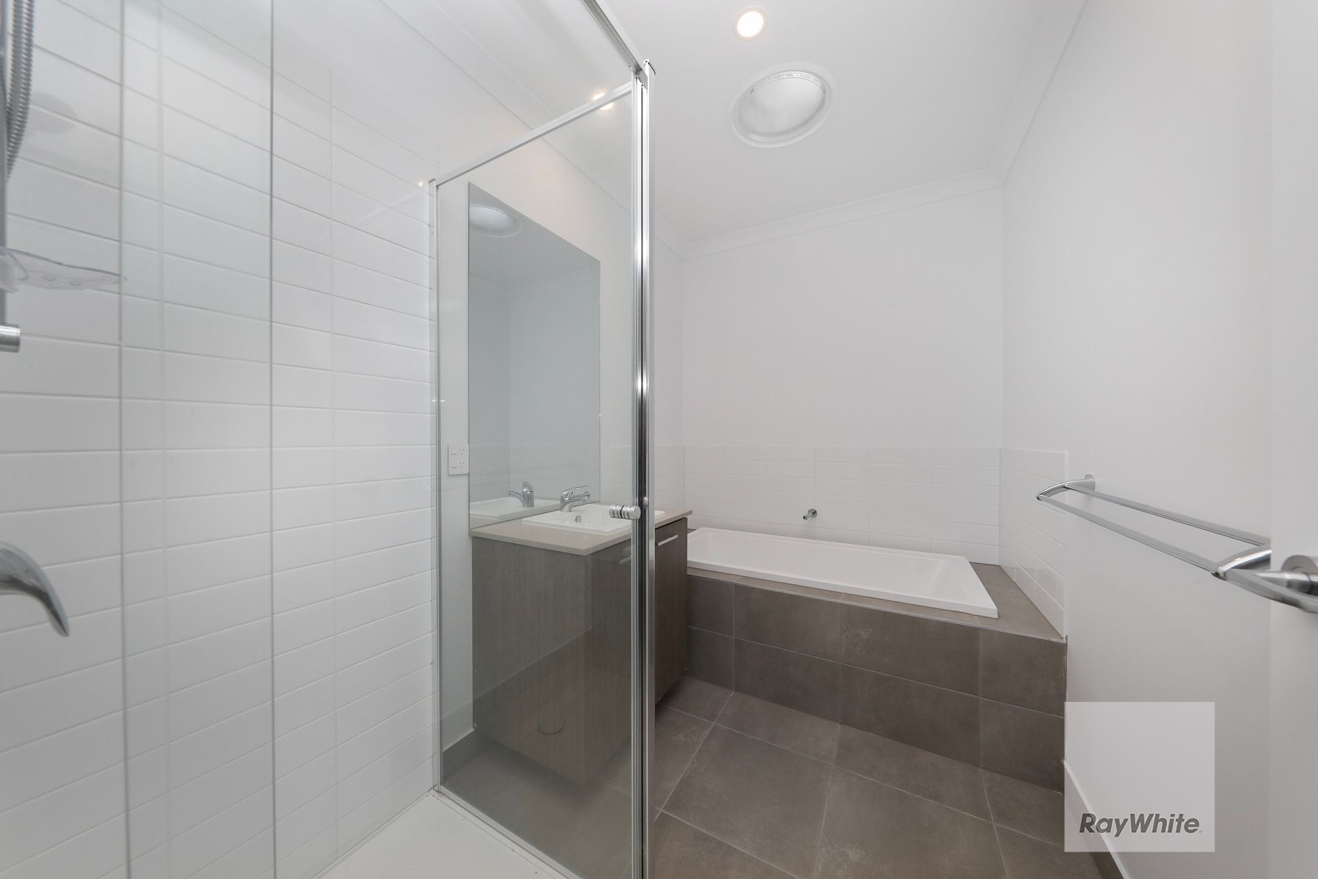 29 Messara Walk — photo 9 of 15