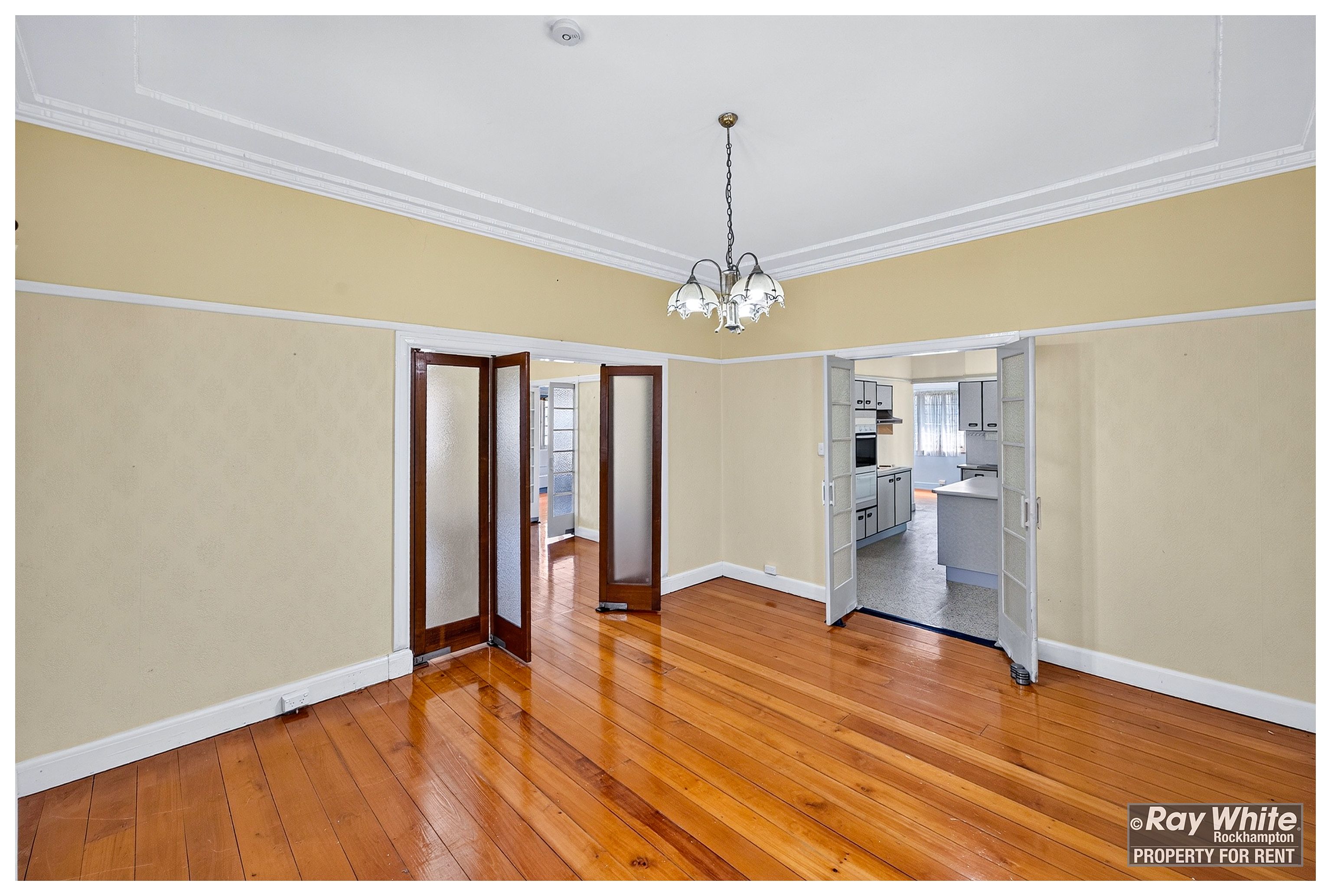 189 Kent Street — photo 11 of 24