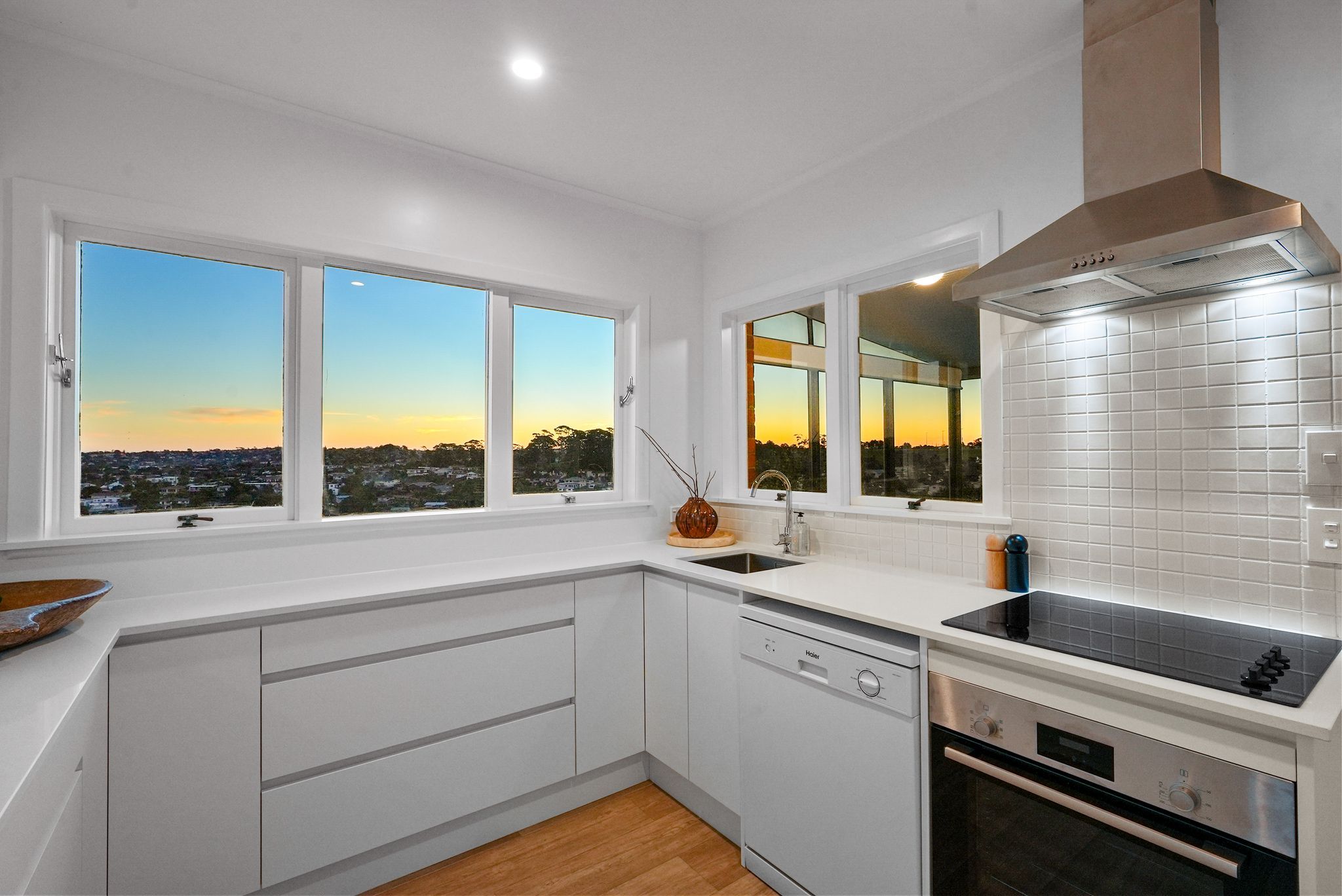 5/174 East Coast Road, Forrest Hill, North Shore City