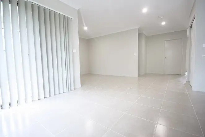 12 Victor Street, Gregory Hills, NSW 2557