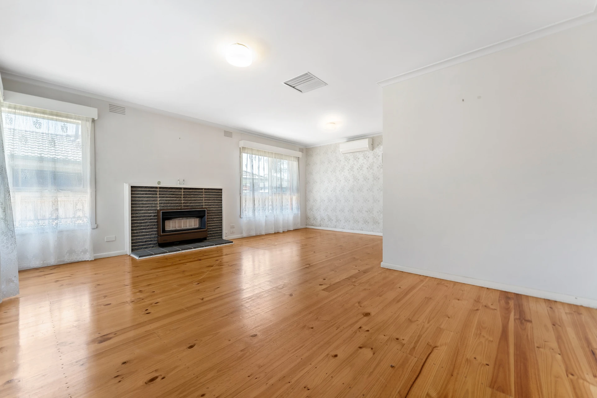 24 Harry Street, Cranbourne, VIC 3977