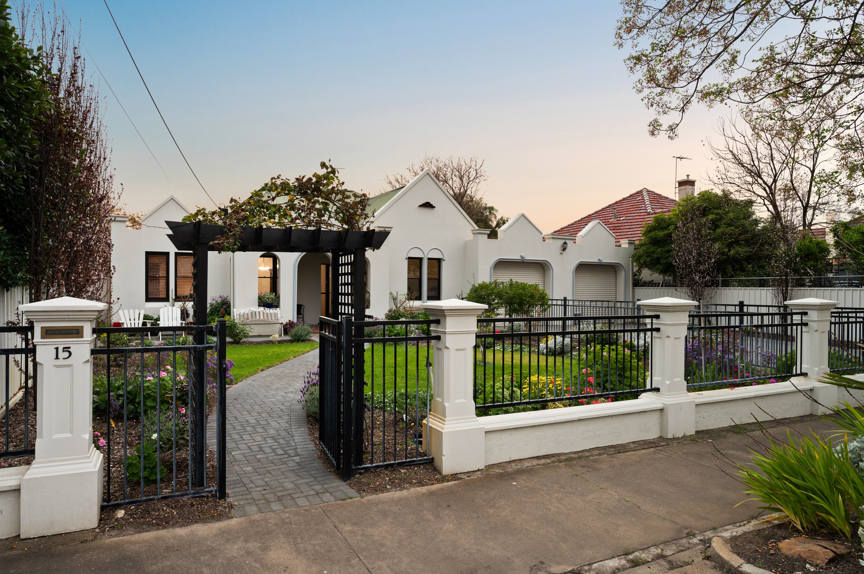 15 Roslyn Street, Largs Bay, SA 5016