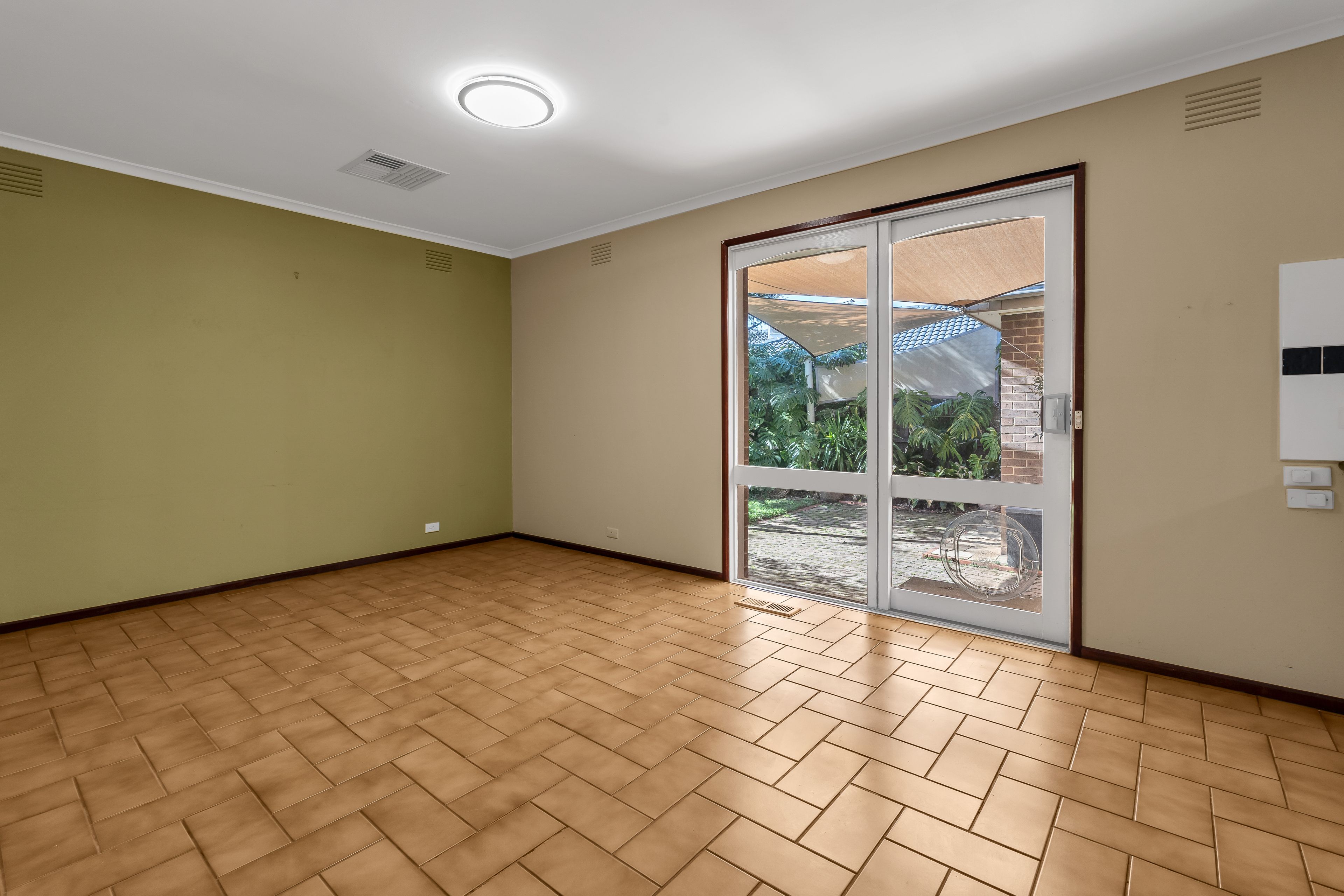 14 Wimmera Court — photo 3 of 10