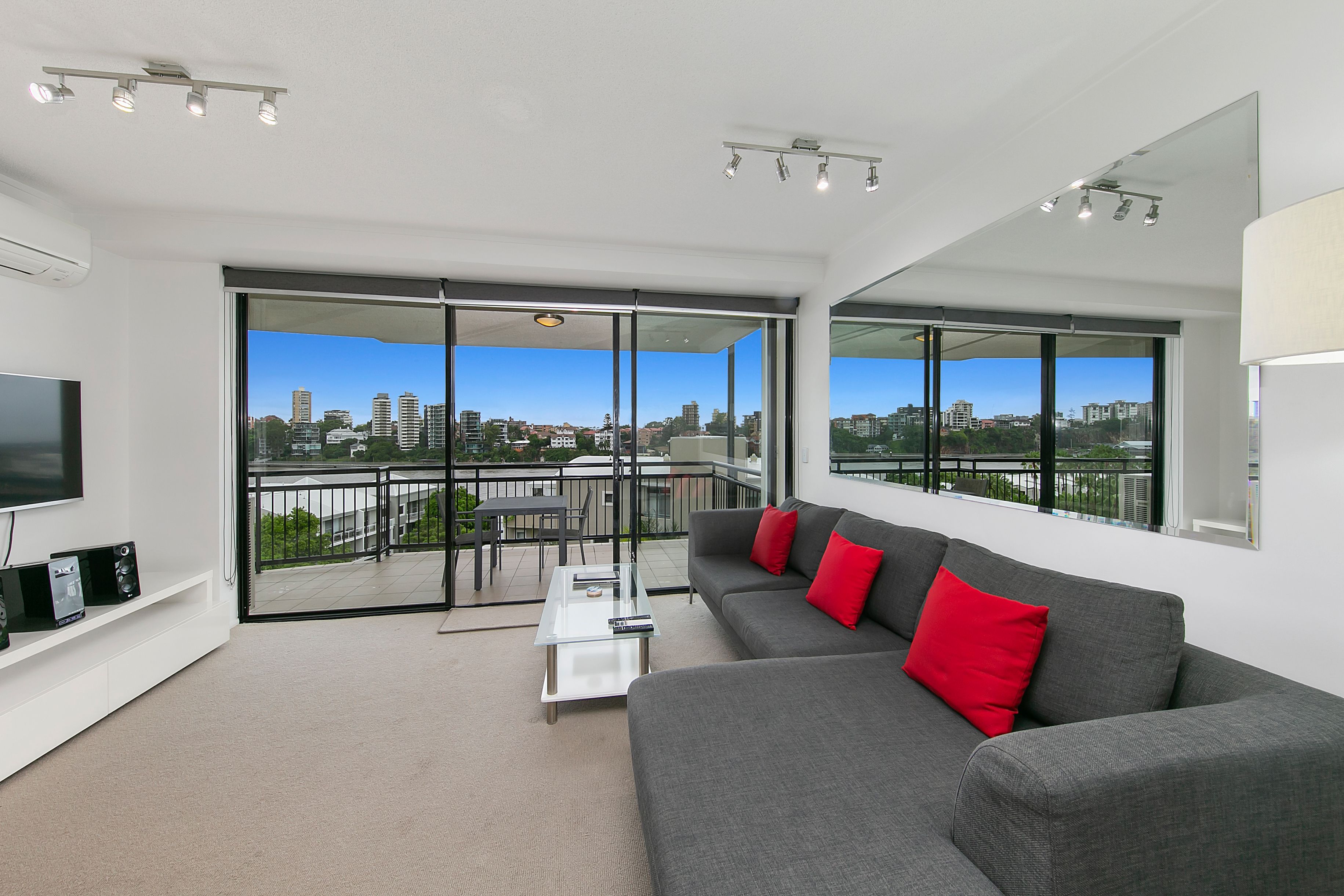 15 Goodwin Street, Kangaroo Point QLD 4169