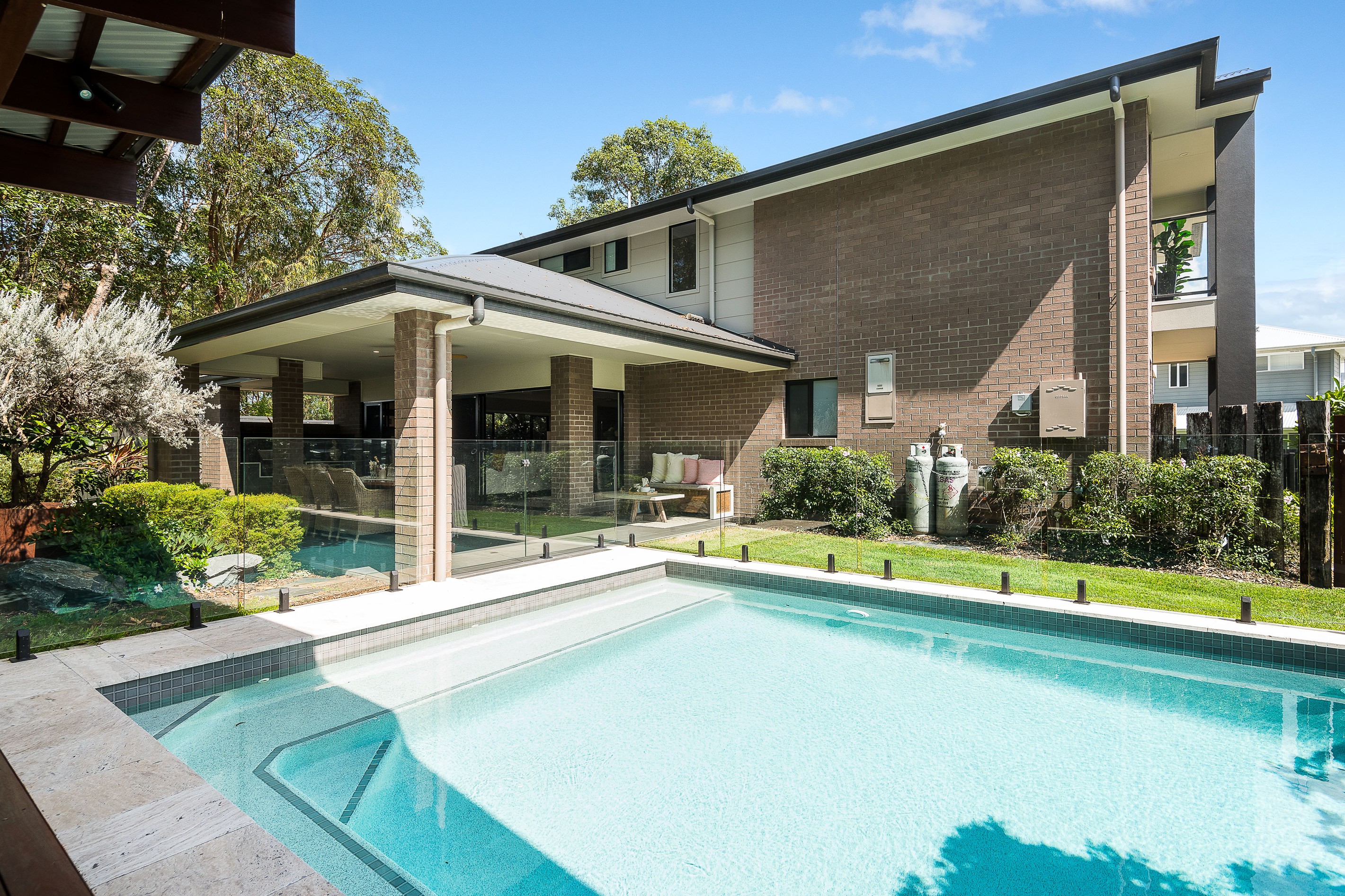 11 Harris Close, Cannon Hill, QLD 4170