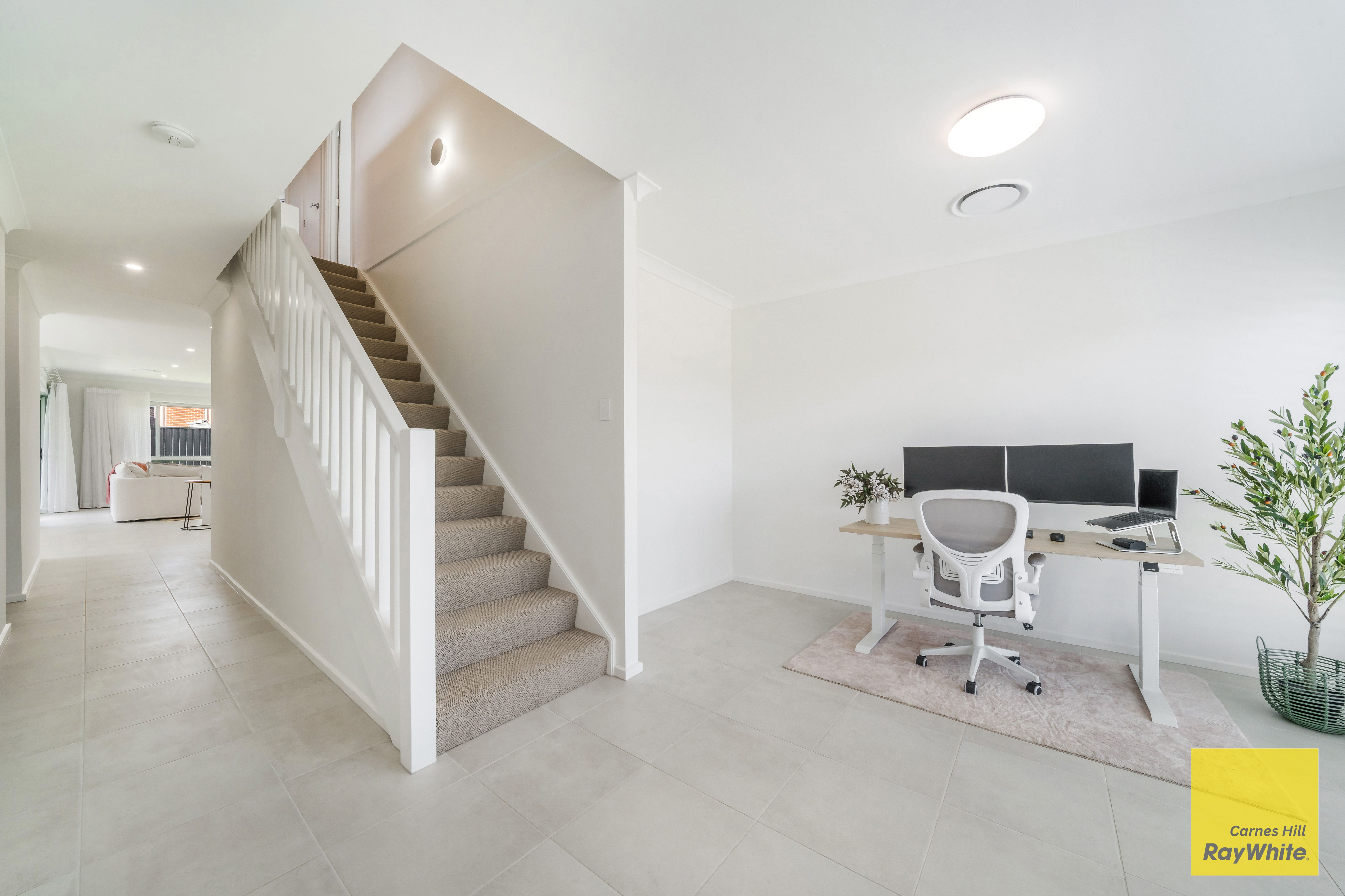 43 Aurora Street — photo 4 of 22