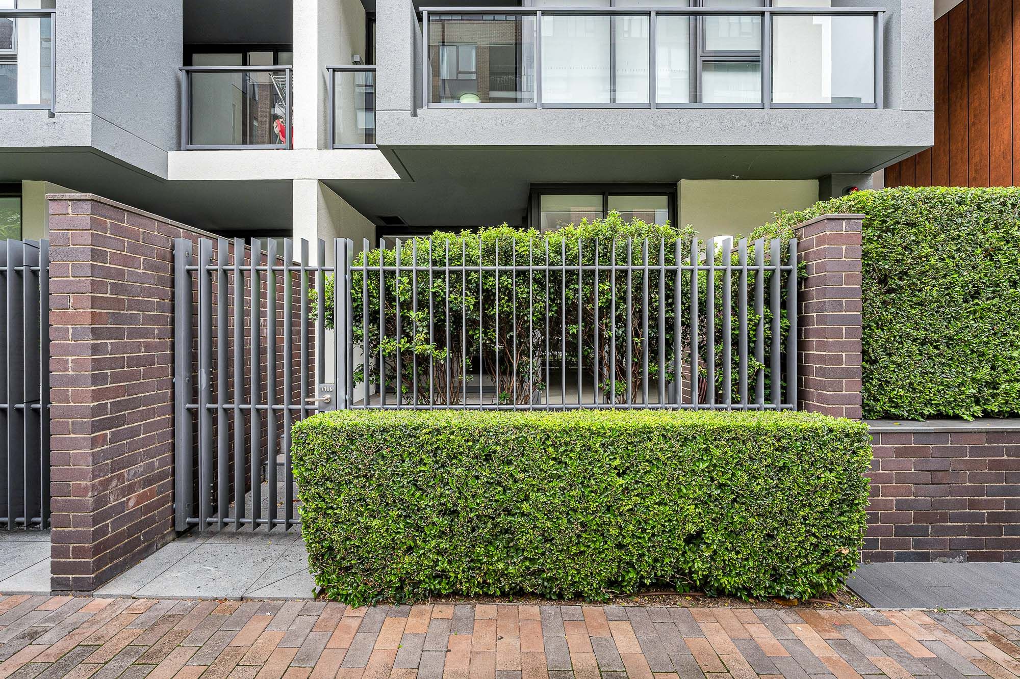 7109/2 Cullen Close — photo 10 of 10