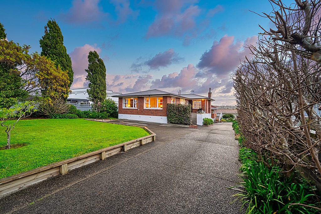 80 Litten Road, Cockle Bay, Manukau City