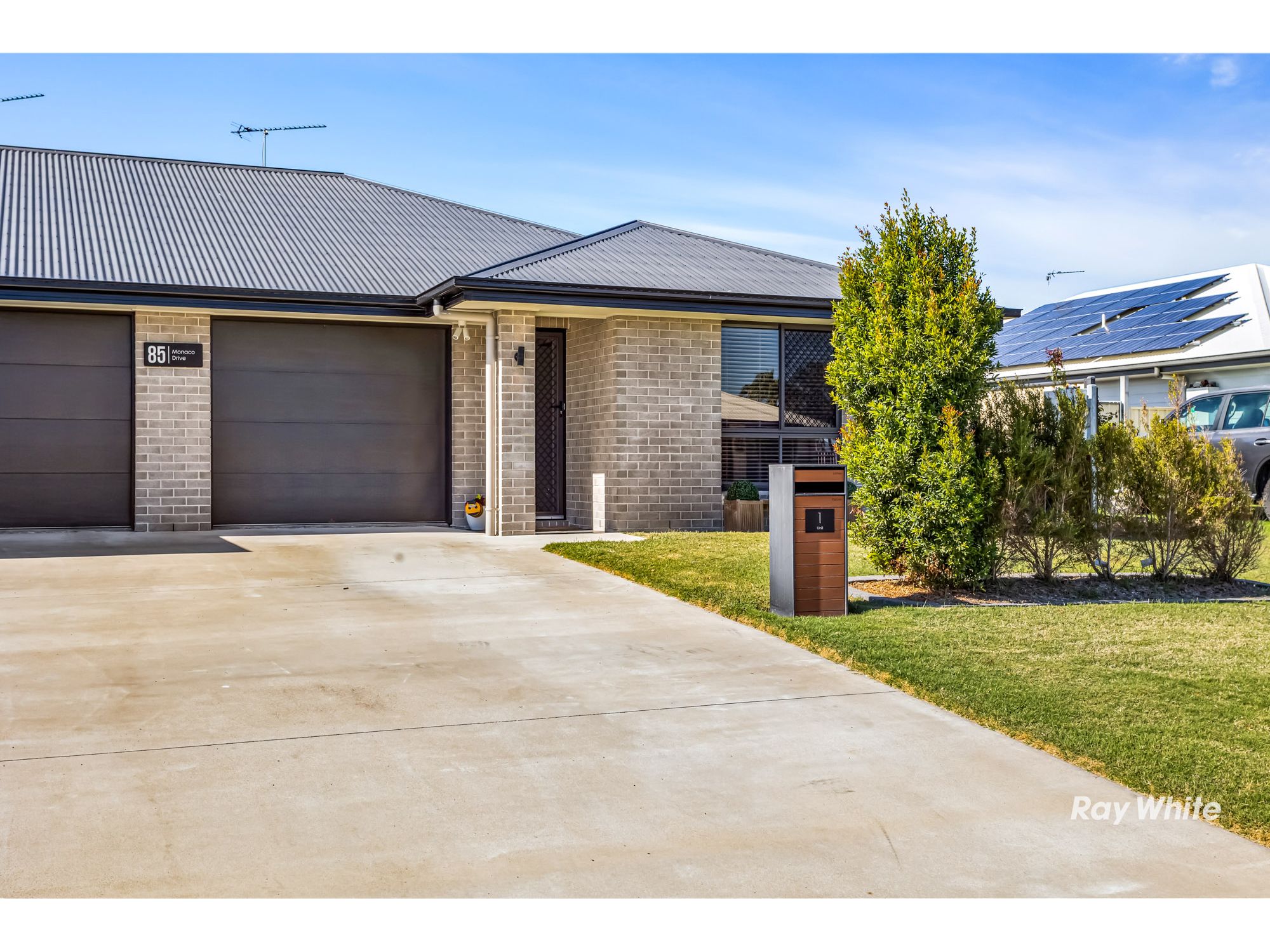 1/85 Monaco Drive — photo 13 of 17