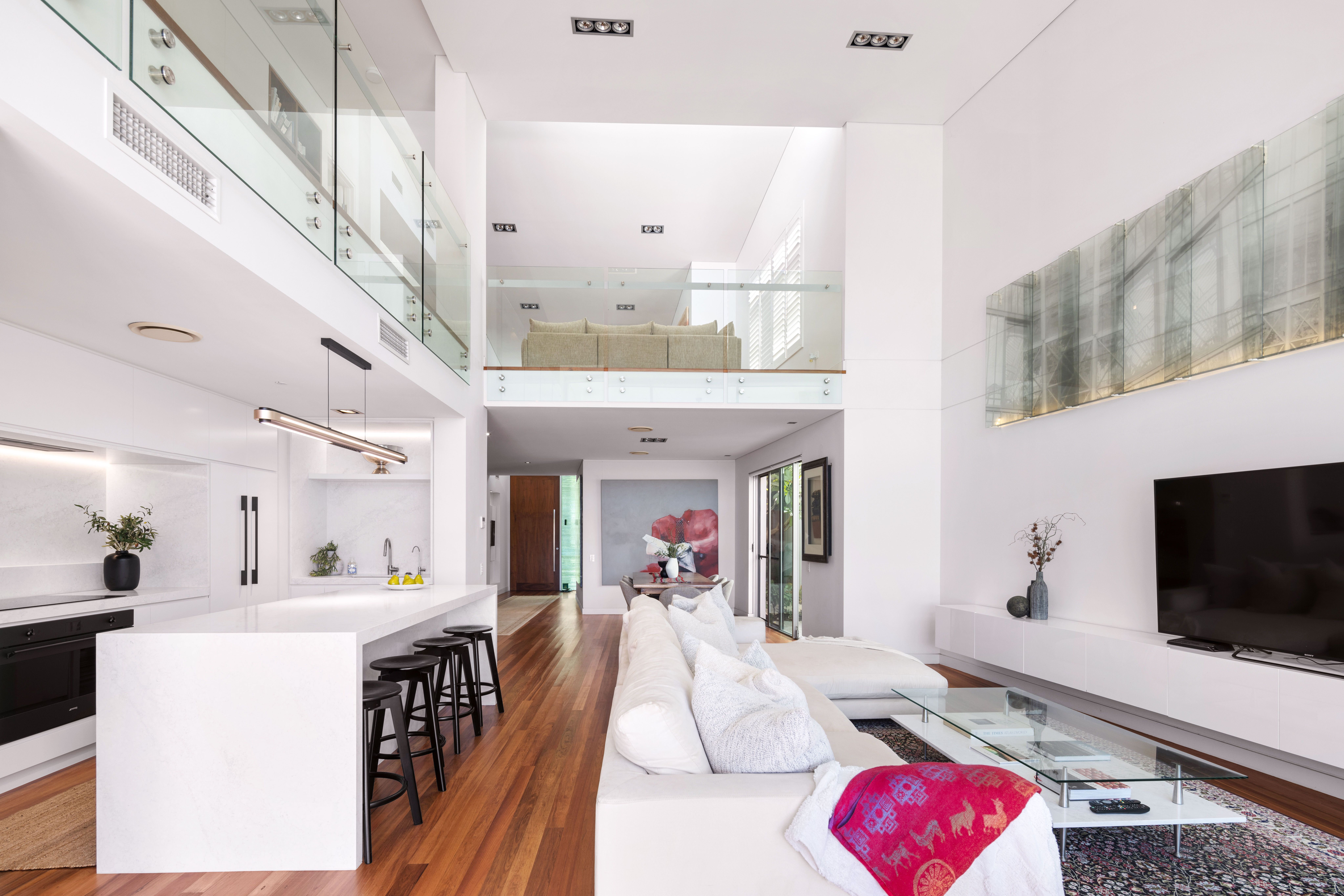 Residence 5, 17 Marseille Court — photo 15 of 30