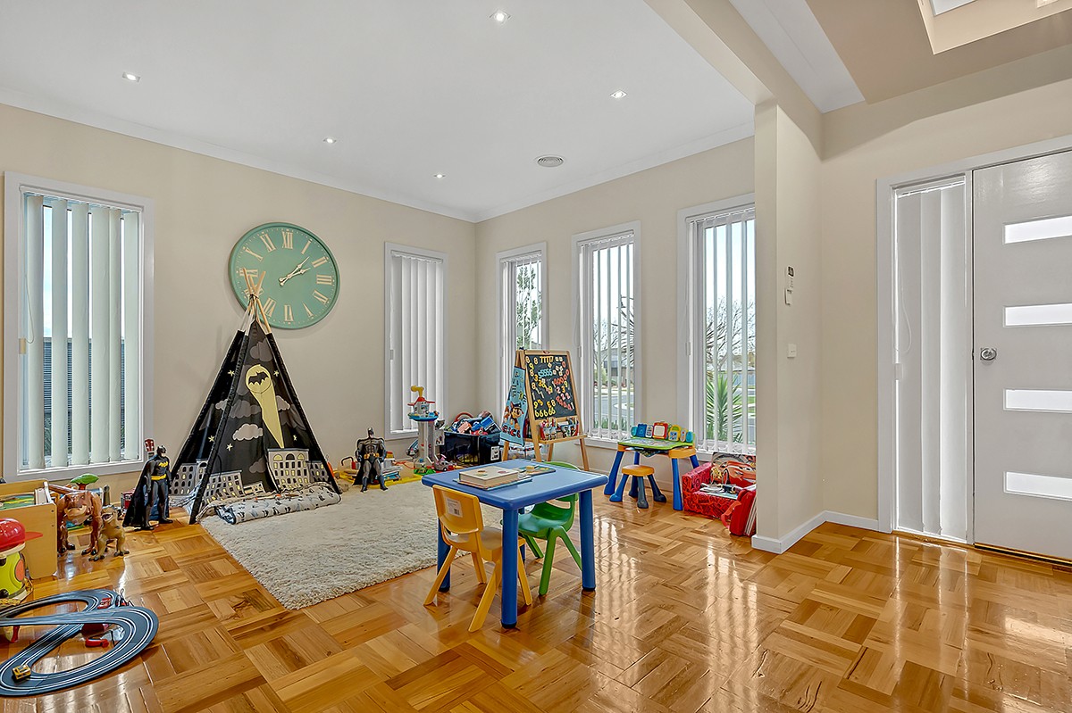 20 Westerfolds Loop, Craigieburn, VIC 3064