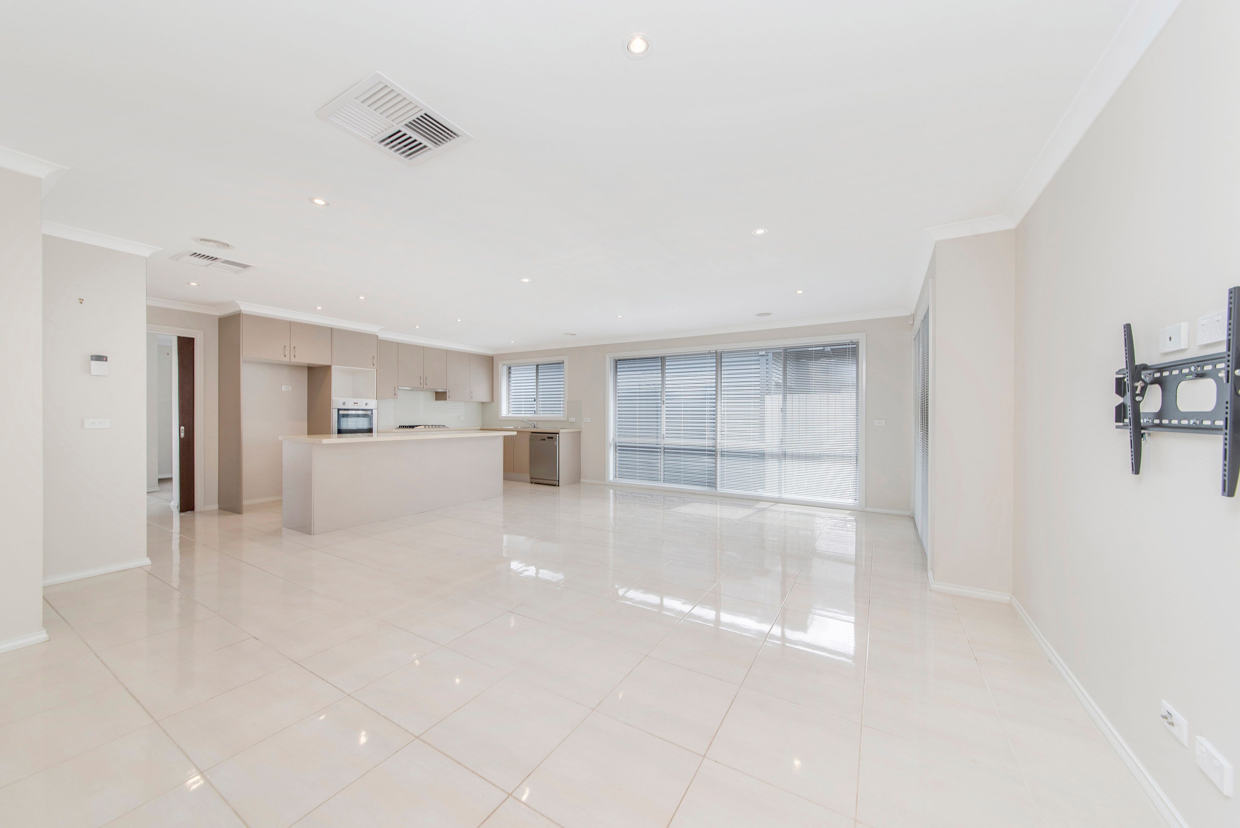 16 Walter Crocker Crescent, Casey, ACT 2913