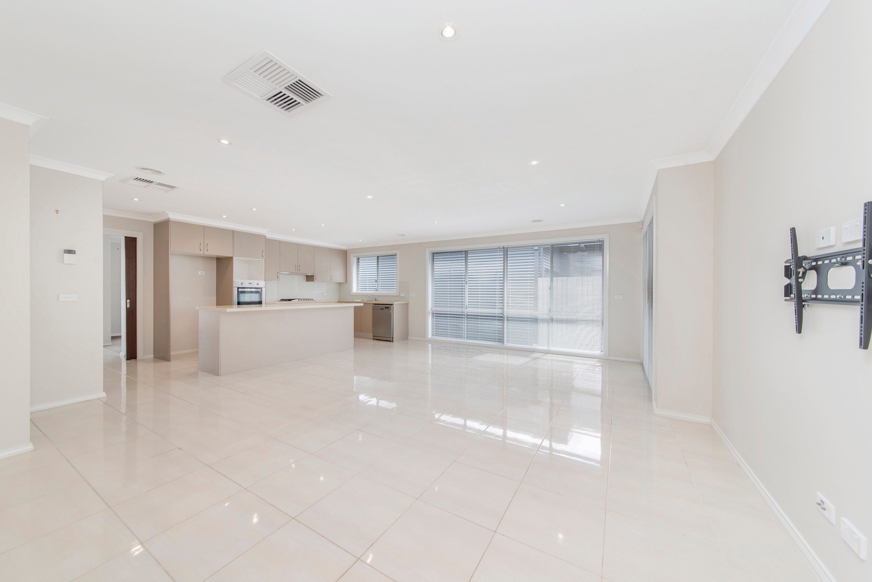 16 Walter Crocker Crescent, Casey, ACT 2913