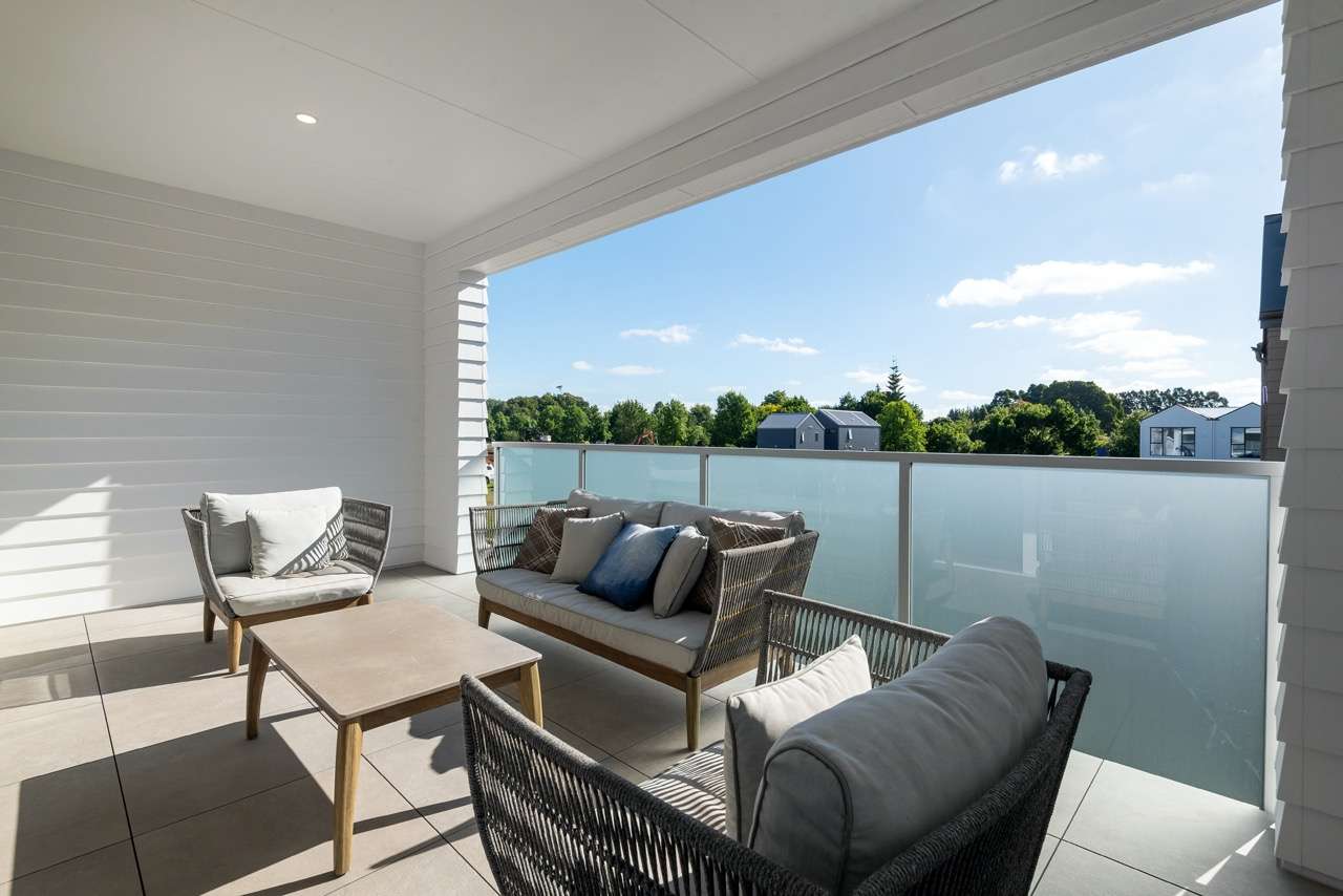 31 Burberry Heights photo 45