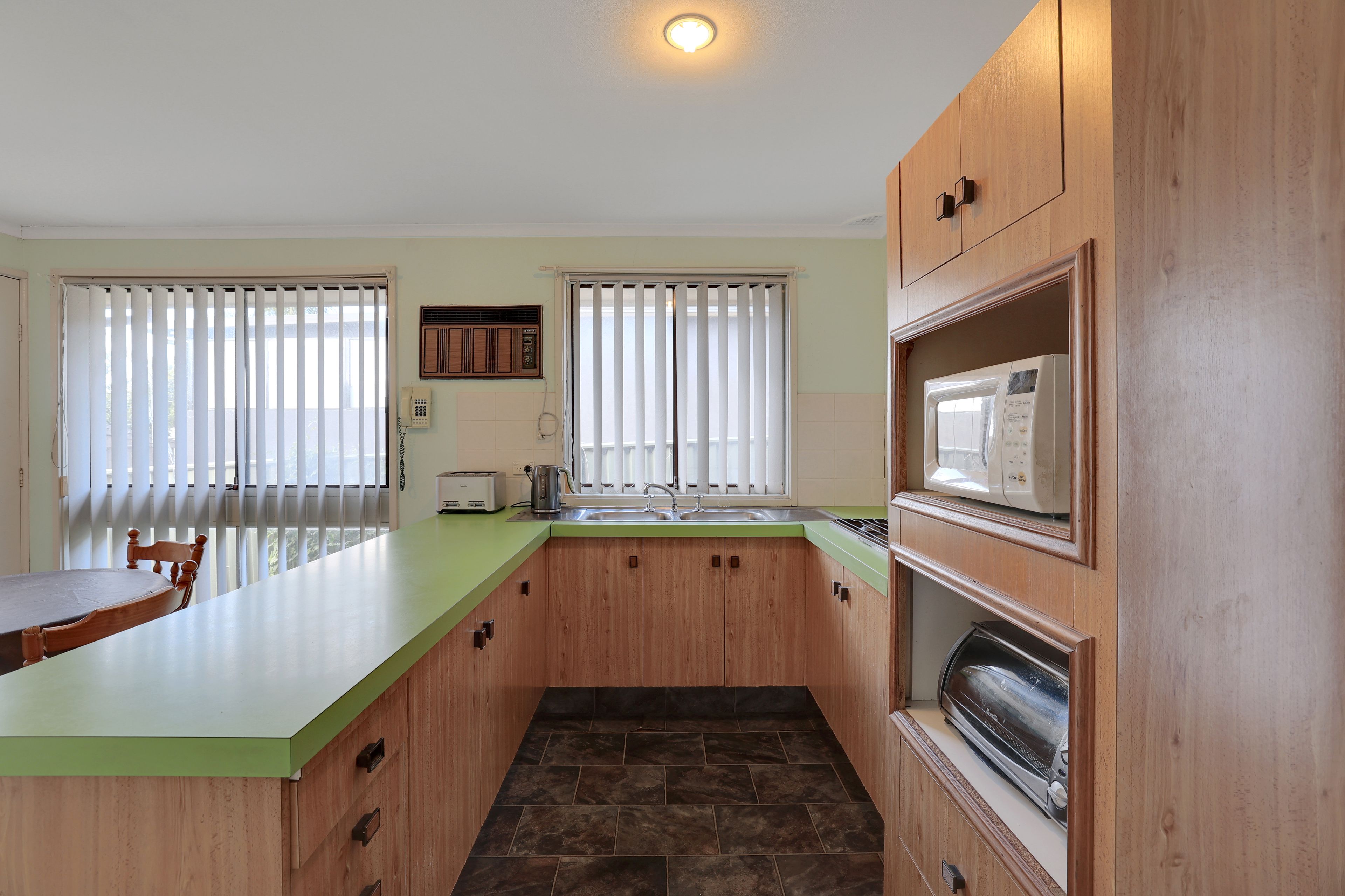 63 Demetrius Road, Rosemeadow, NSW 2560