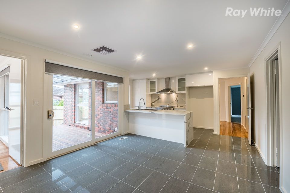 42 Blackman Avenue, Mill Park, VIC 3082