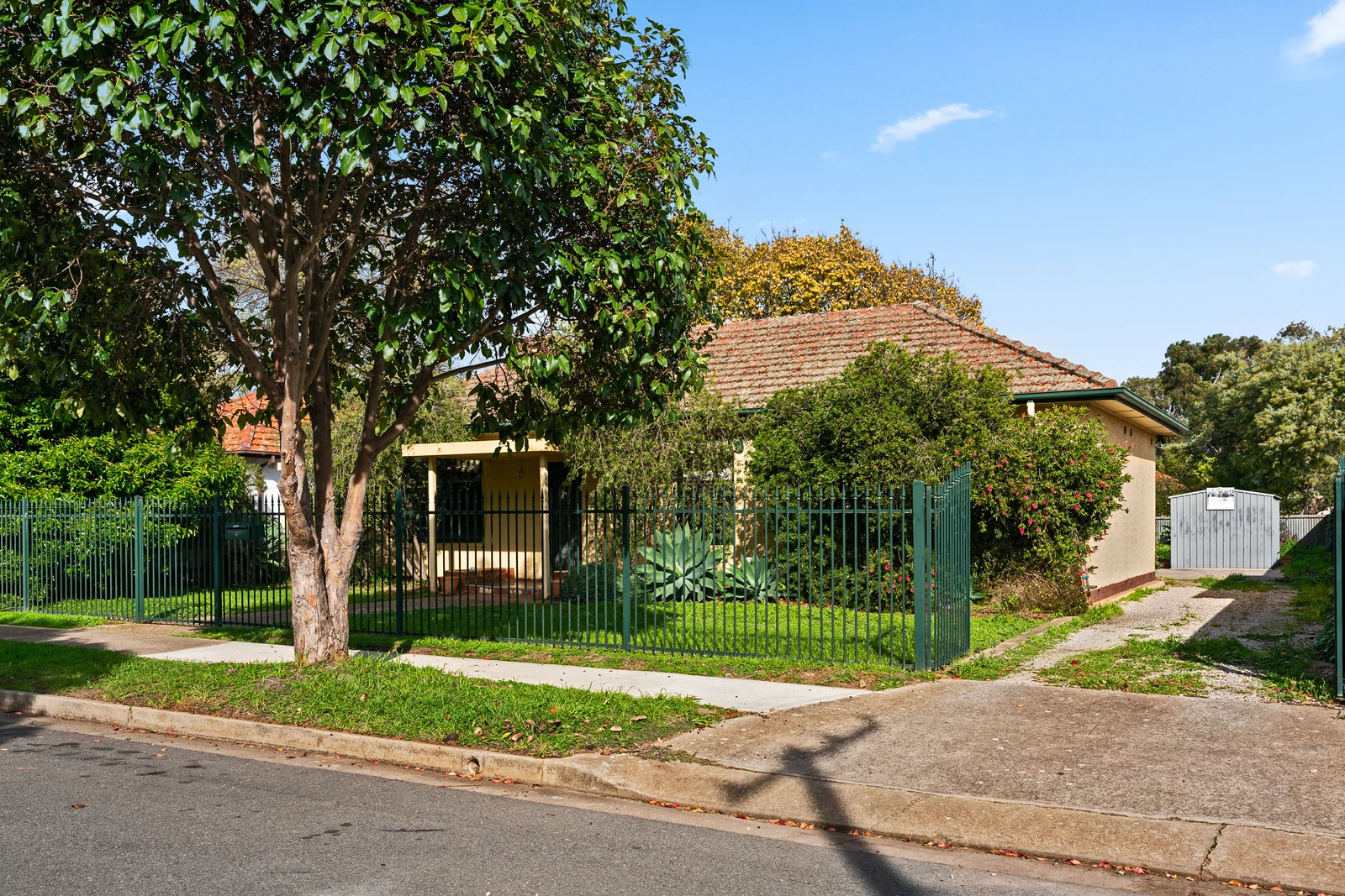 4 Fiscom Street, Marion, SA 5043