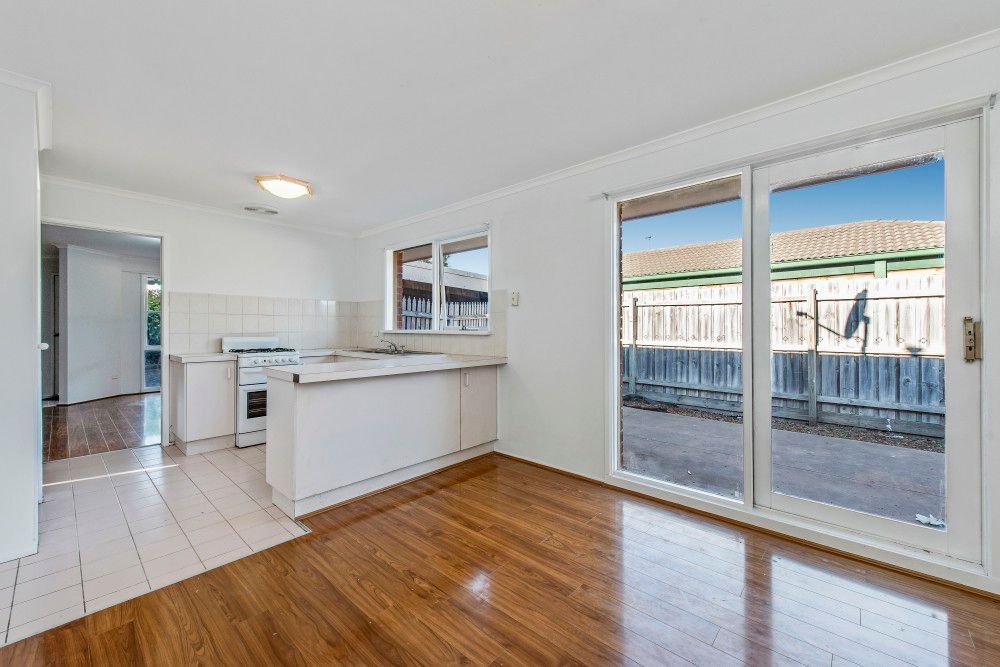 34 Lauren Drive, Hampton Park, VIC 3976