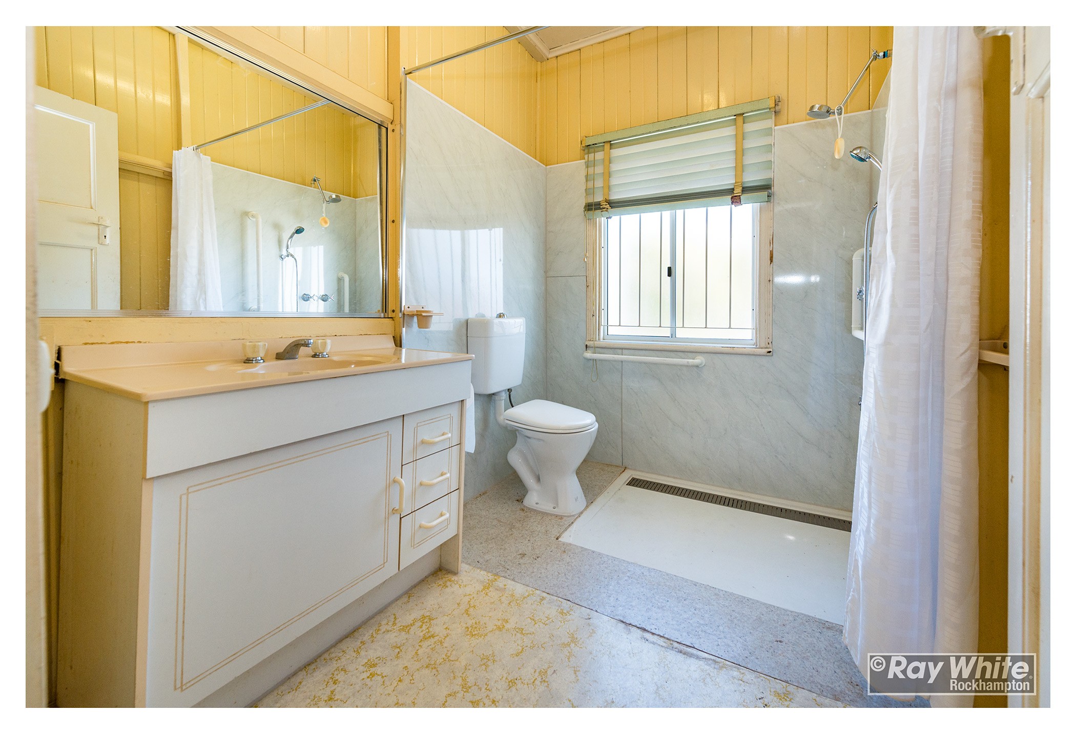 25 Main Street, Park Avenue, QLD 4701
