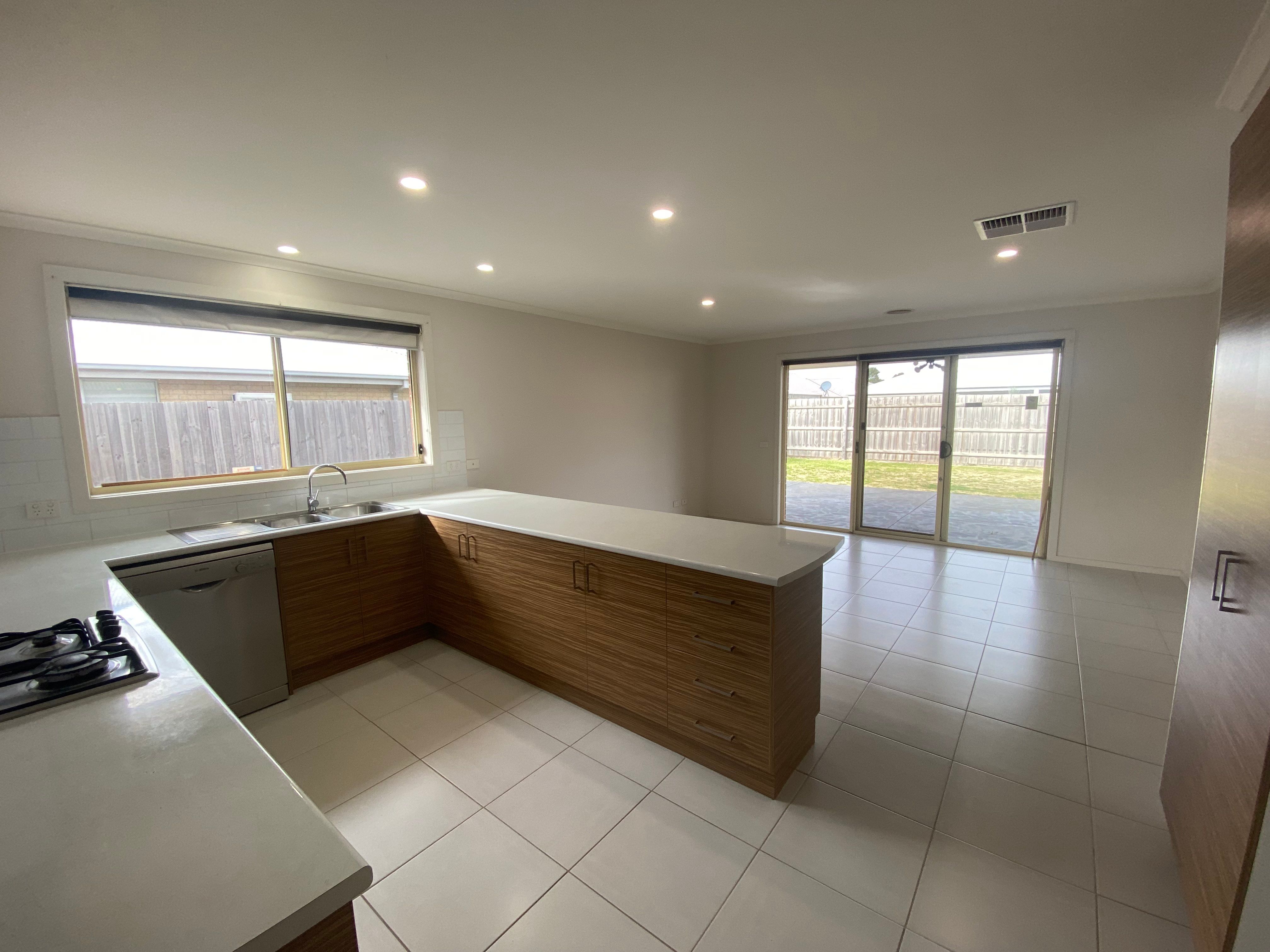 17 Goshawk Drive, Pakenham, VIC 3810