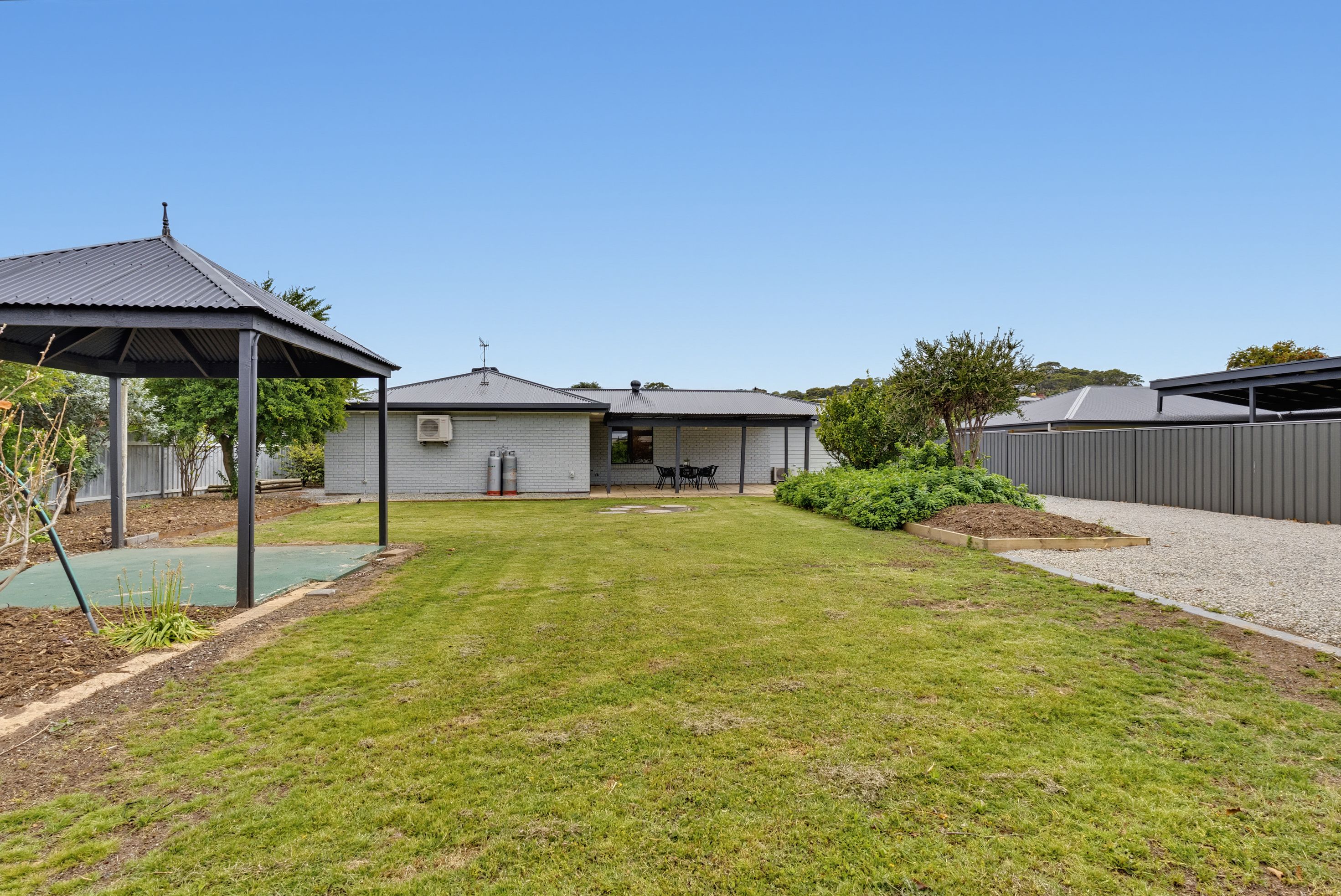 11 Katherine Drive — photo 20 of 27