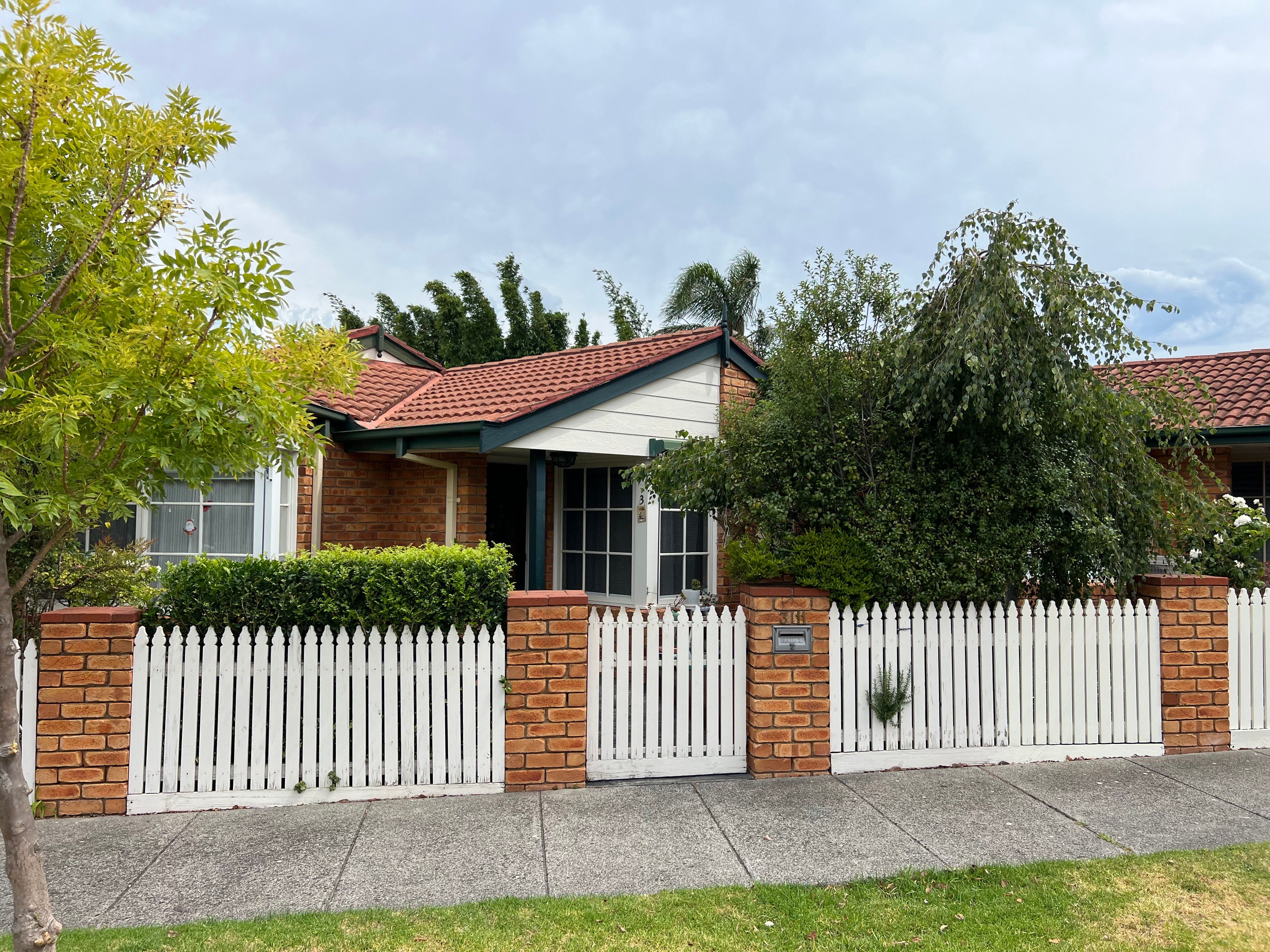 11 Hoffman Street, Cheltenham VIC 3192